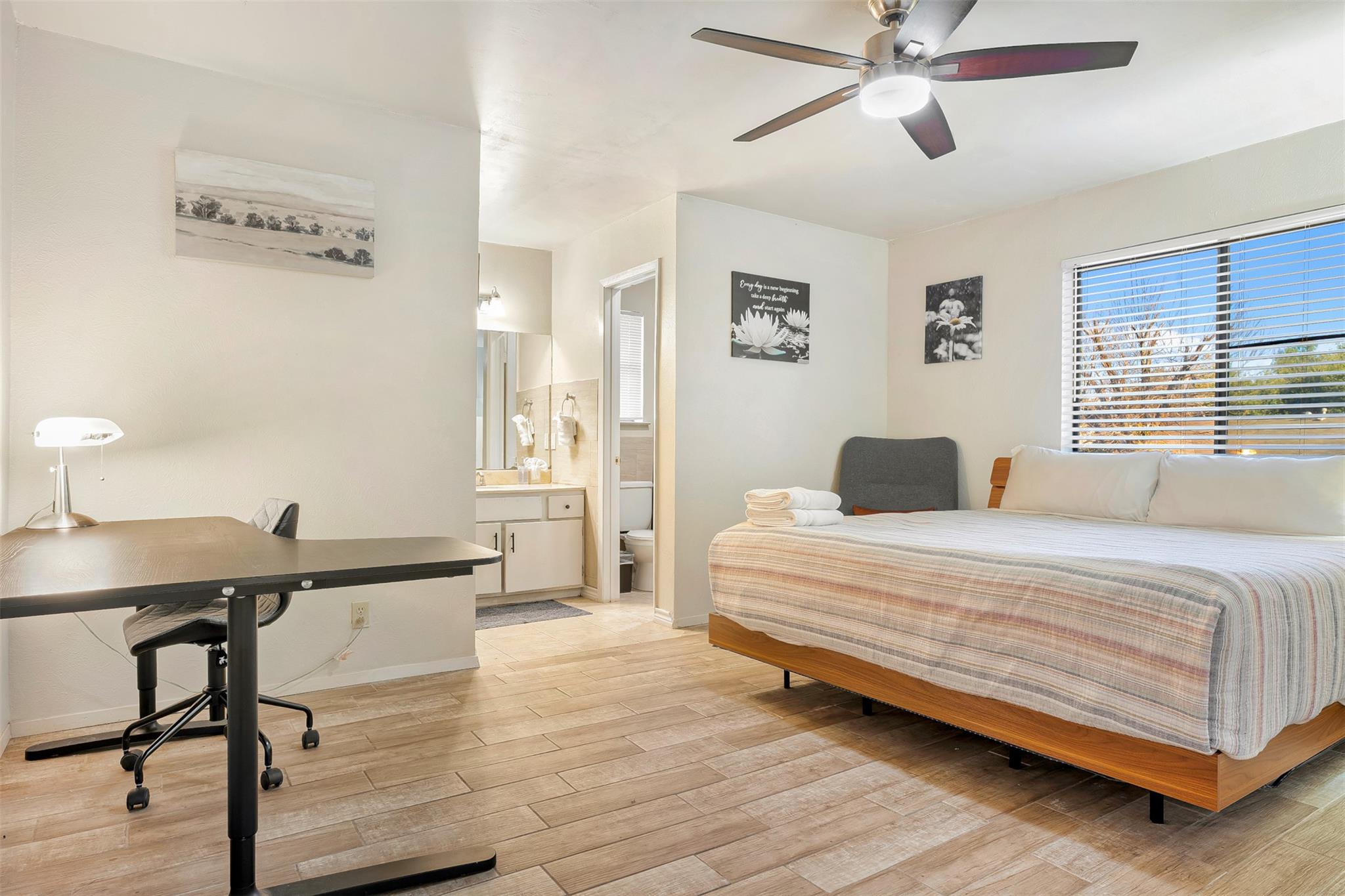 12002 Swan Dr, Austin, TX 78750