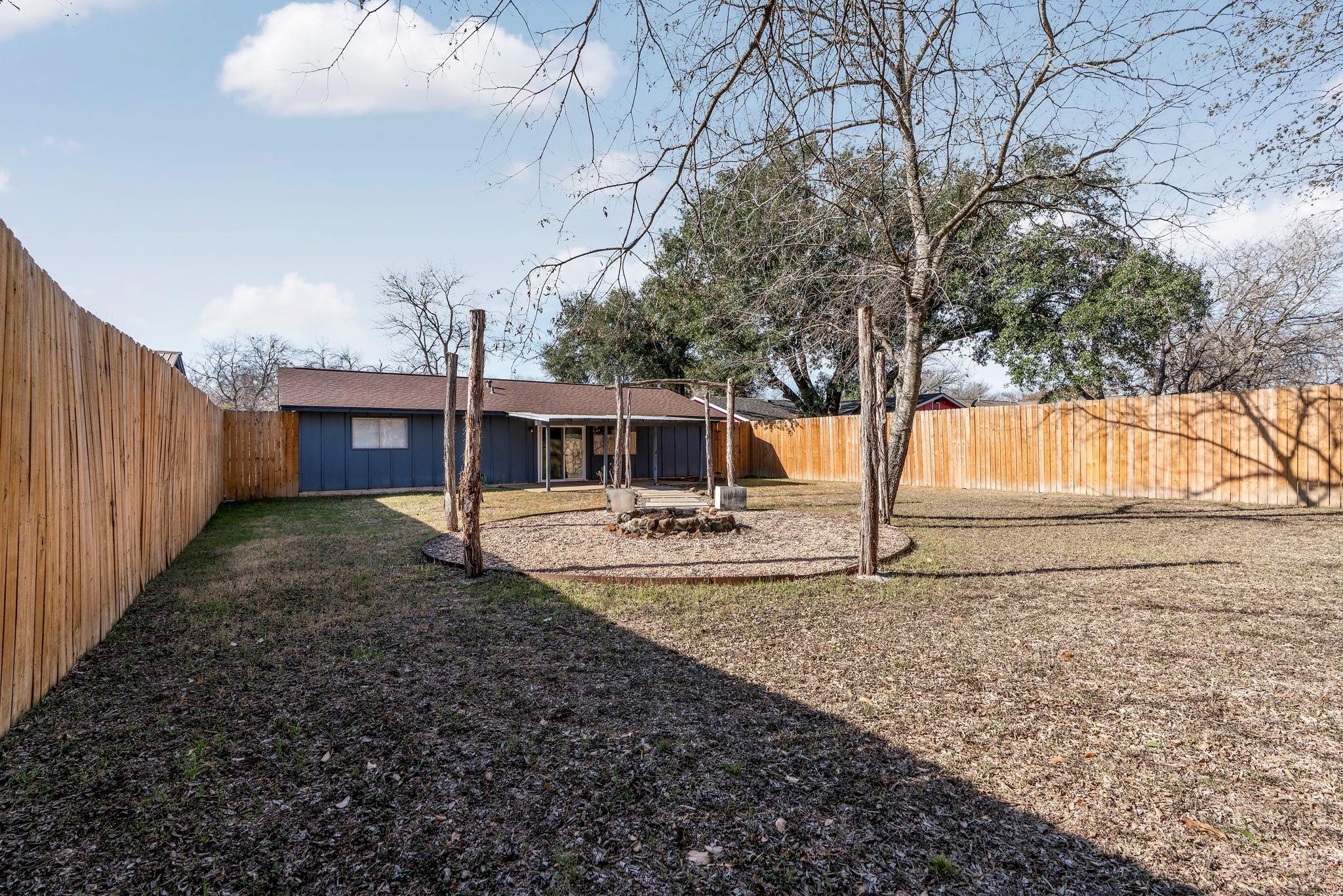 4706 Brassiewood Dr, Austin, TX 78744