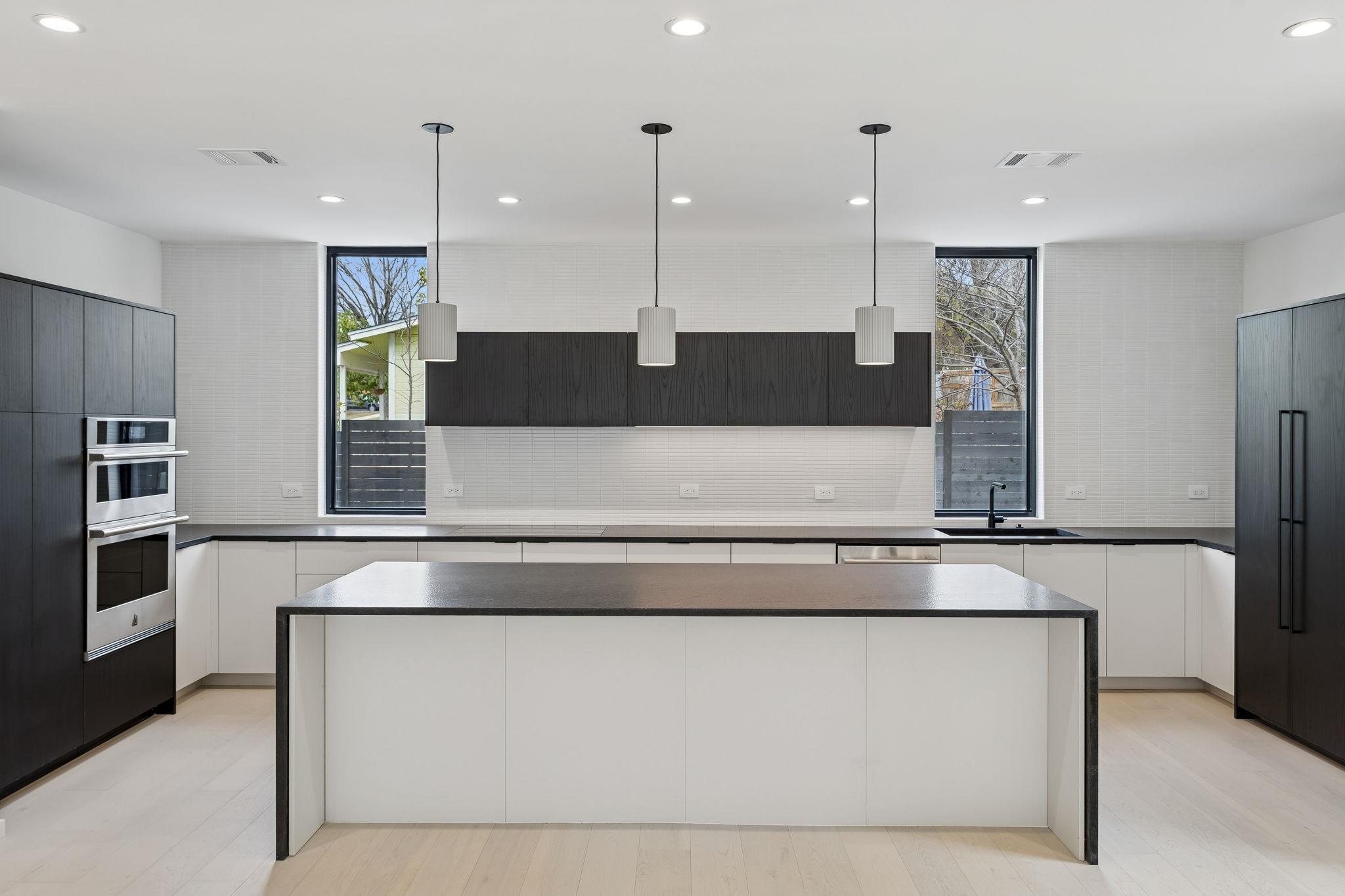 3007 Locke Ln, Austin, TX 78704