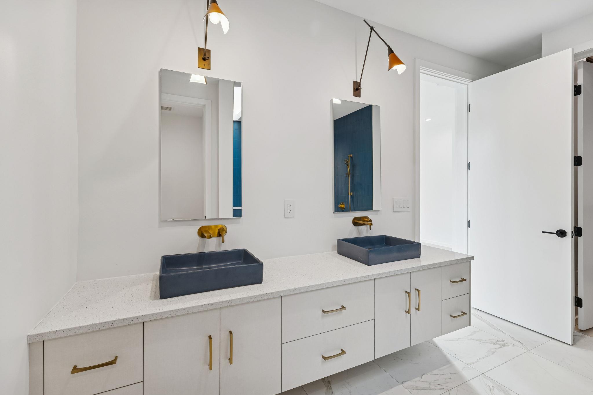 3007 Locke Ln, Austin, TX 78704