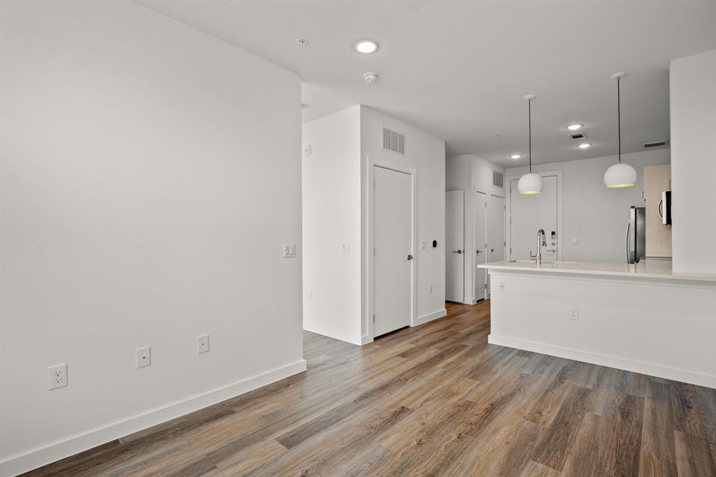 6324 N Lamar Blvd # 206, Austin, TX 78752