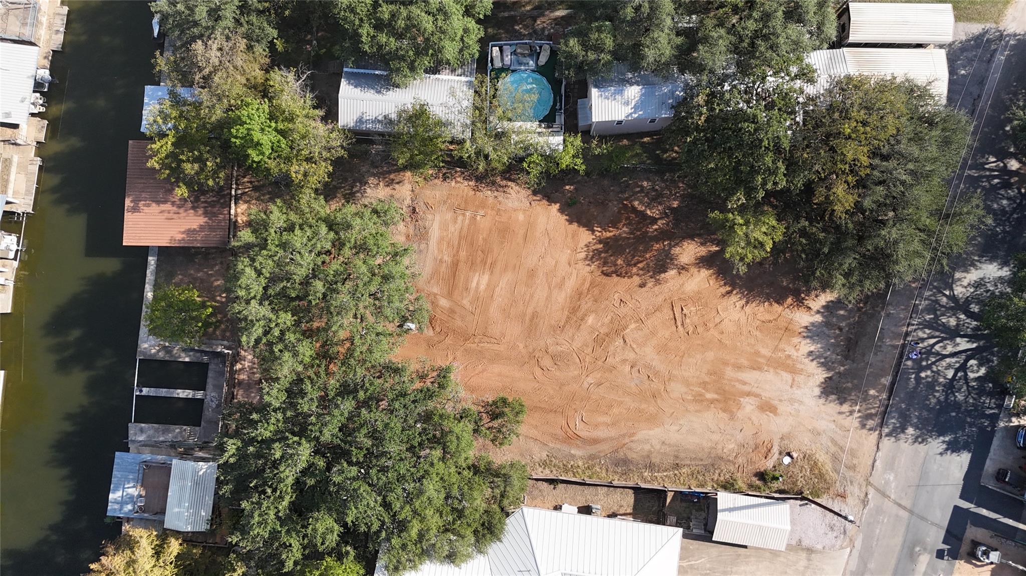 525 & 527 County Road 136A Rd, Kingsland, TX 78639