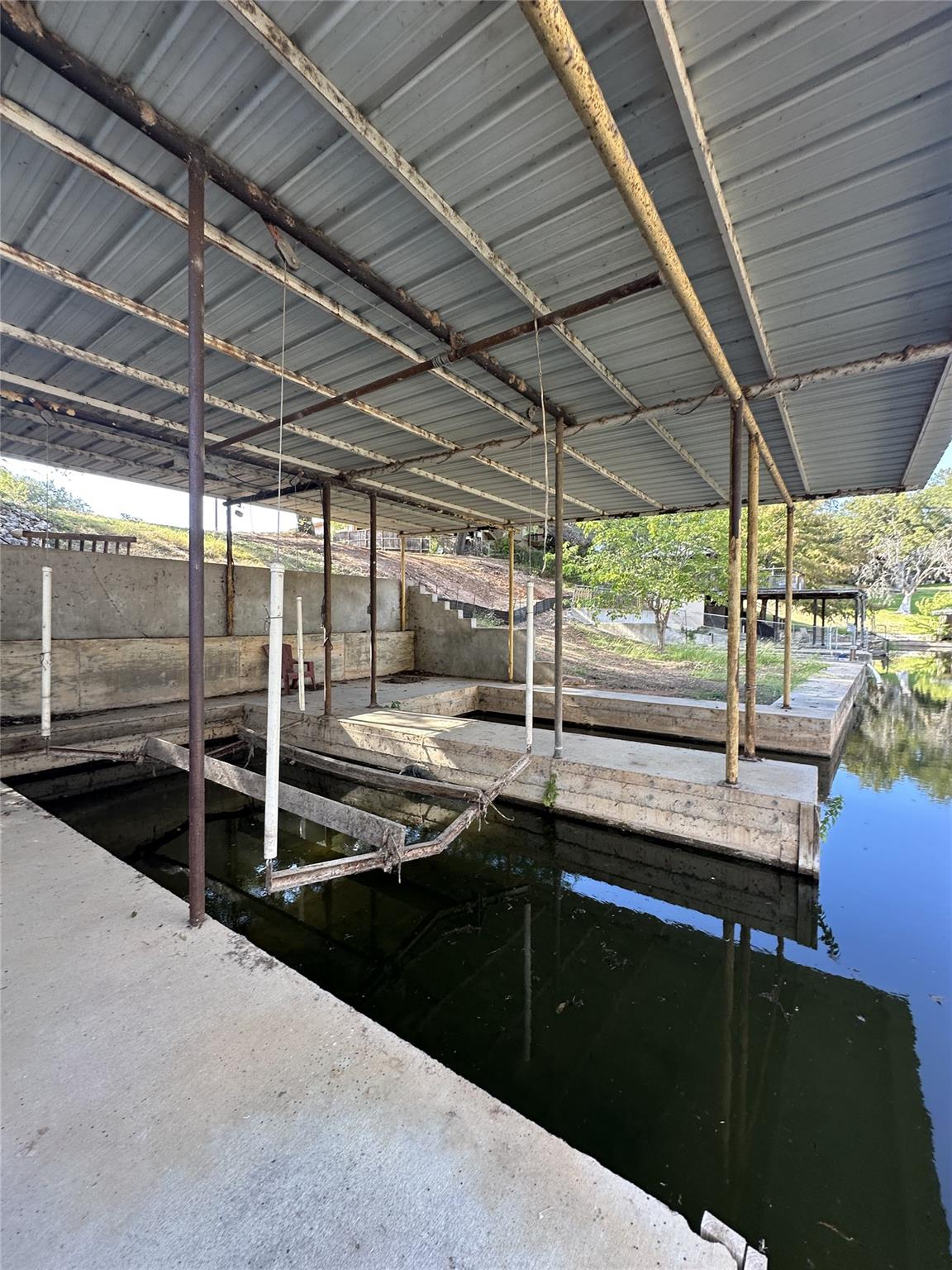 525 & 527 County Road 136A Rd, Kingsland, TX 78639