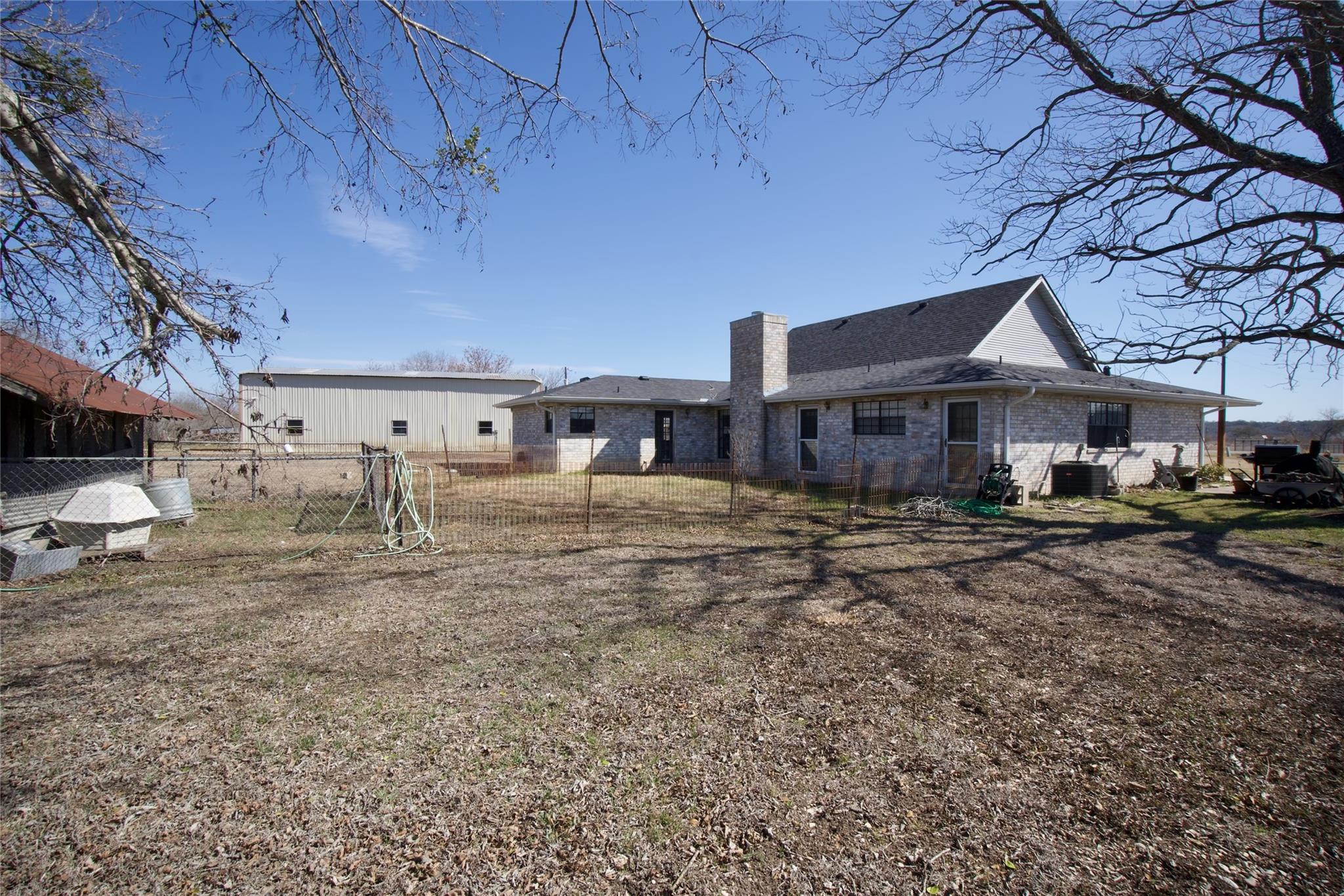 2352 Borchert Loop, Lockhart, TX 78644