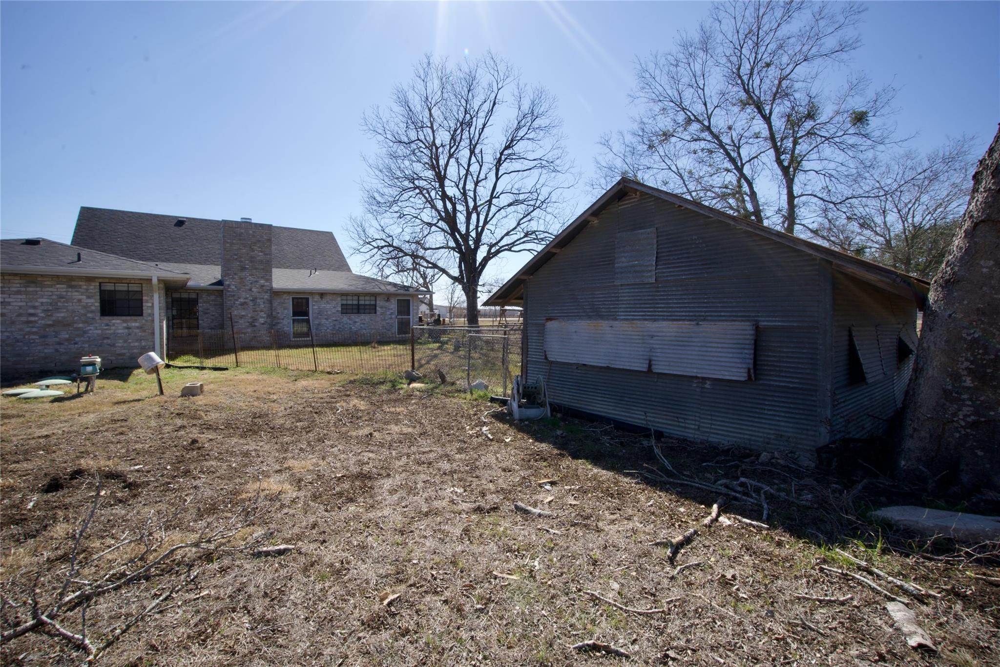 2352 Borchert Loop, Lockhart, TX 78644