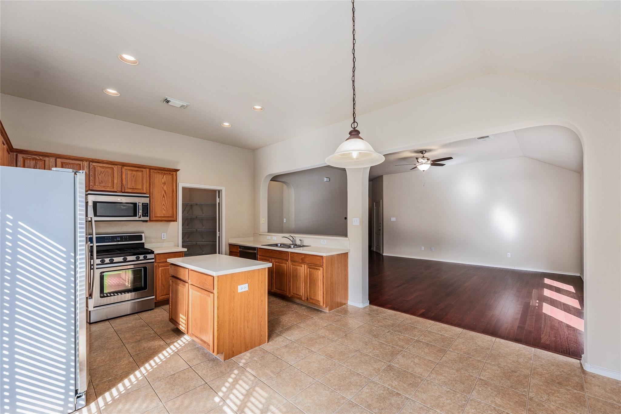 1613 Bowerton Dr, Austin, TX 78754