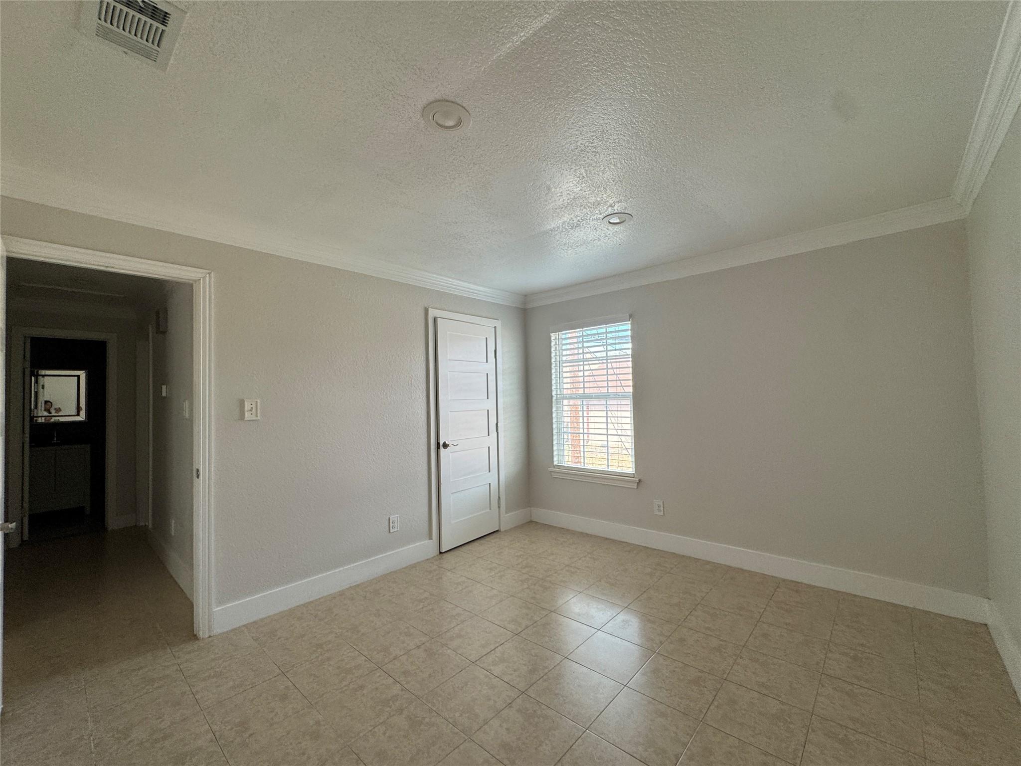 5210 Tahoe Trl # D, Austin, TX 78745