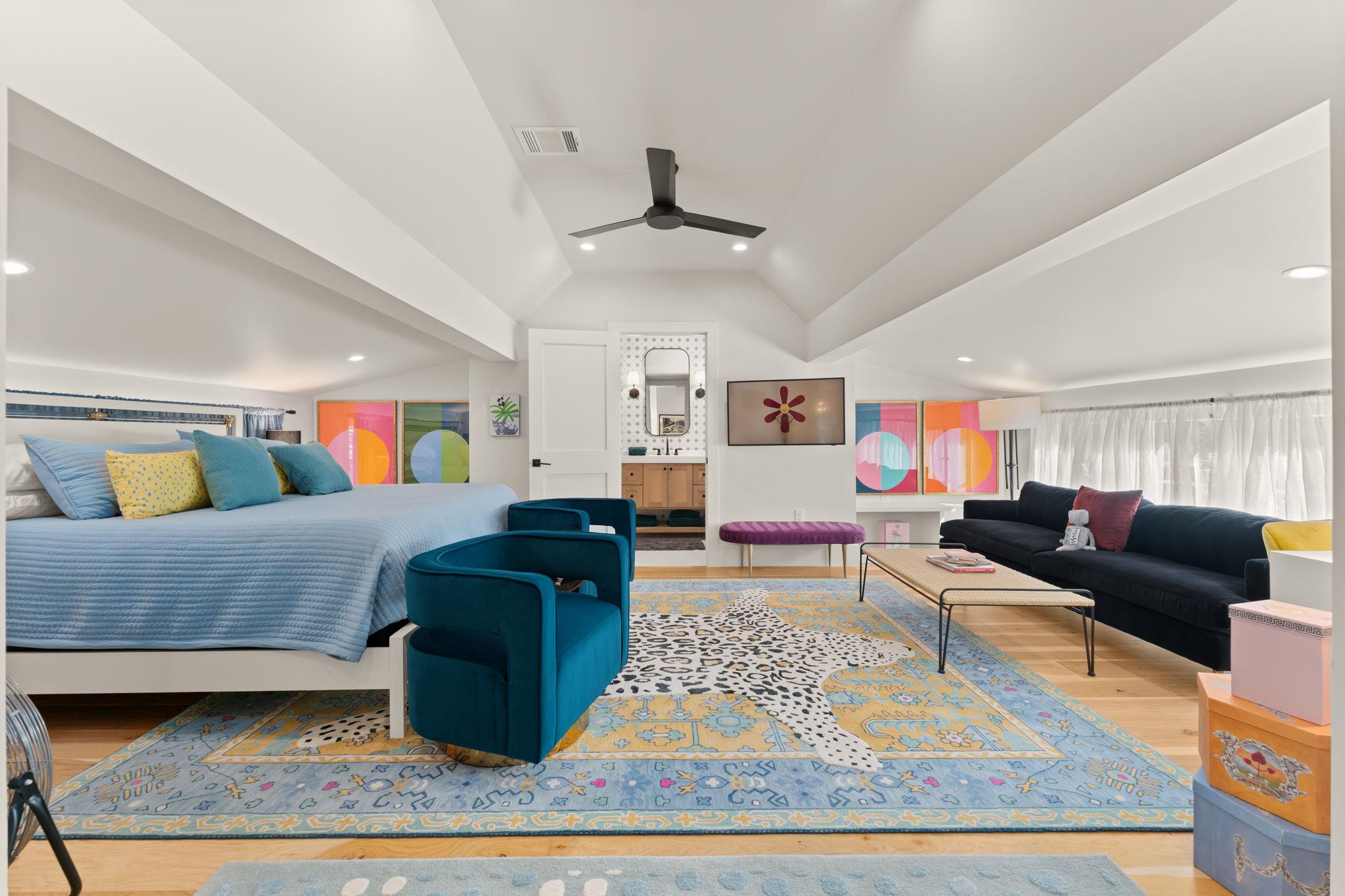 2203 Greenlee Dr, Austin, TX 78703