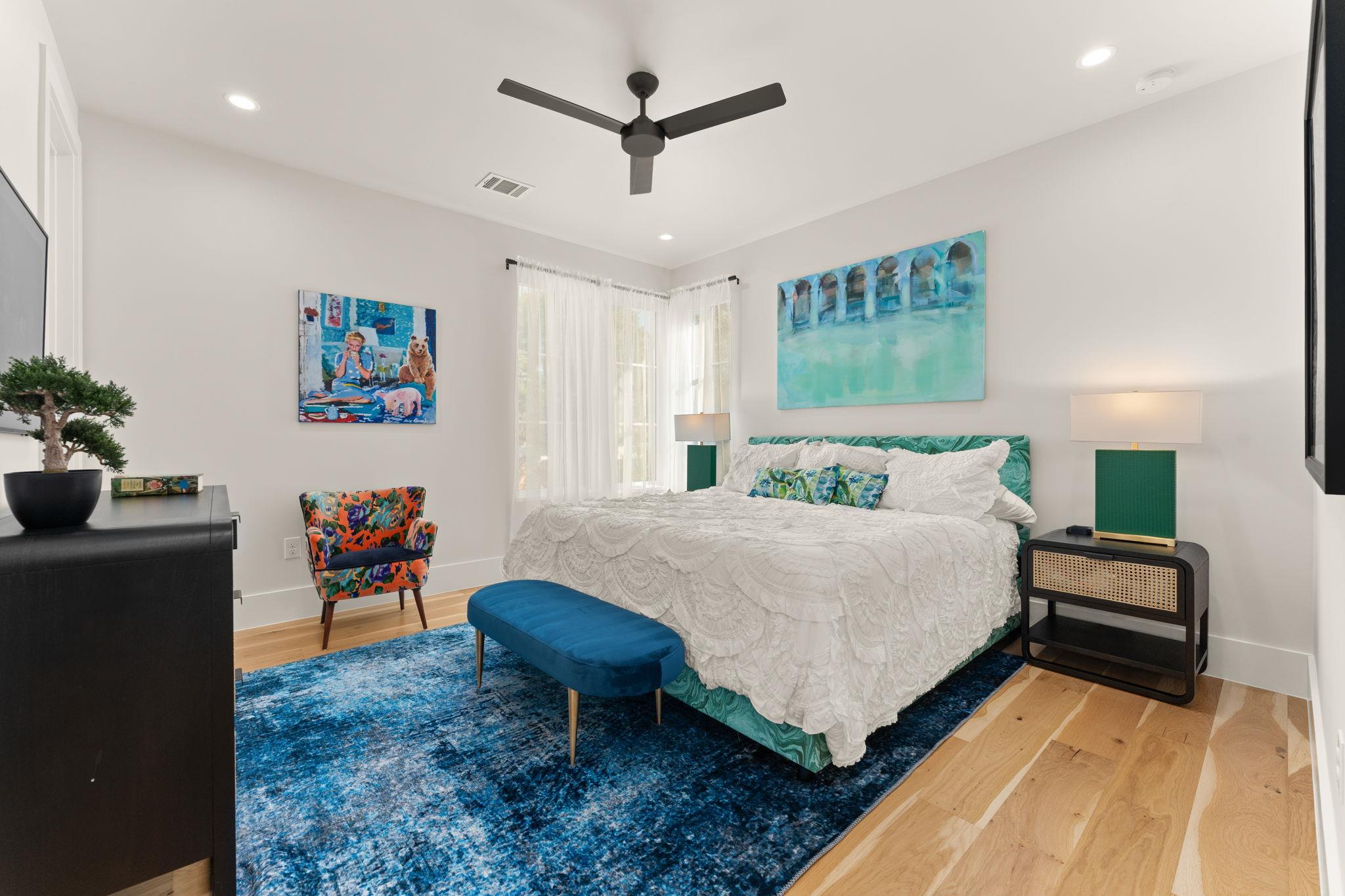 2203 Greenlee Dr, Austin, TX 78703