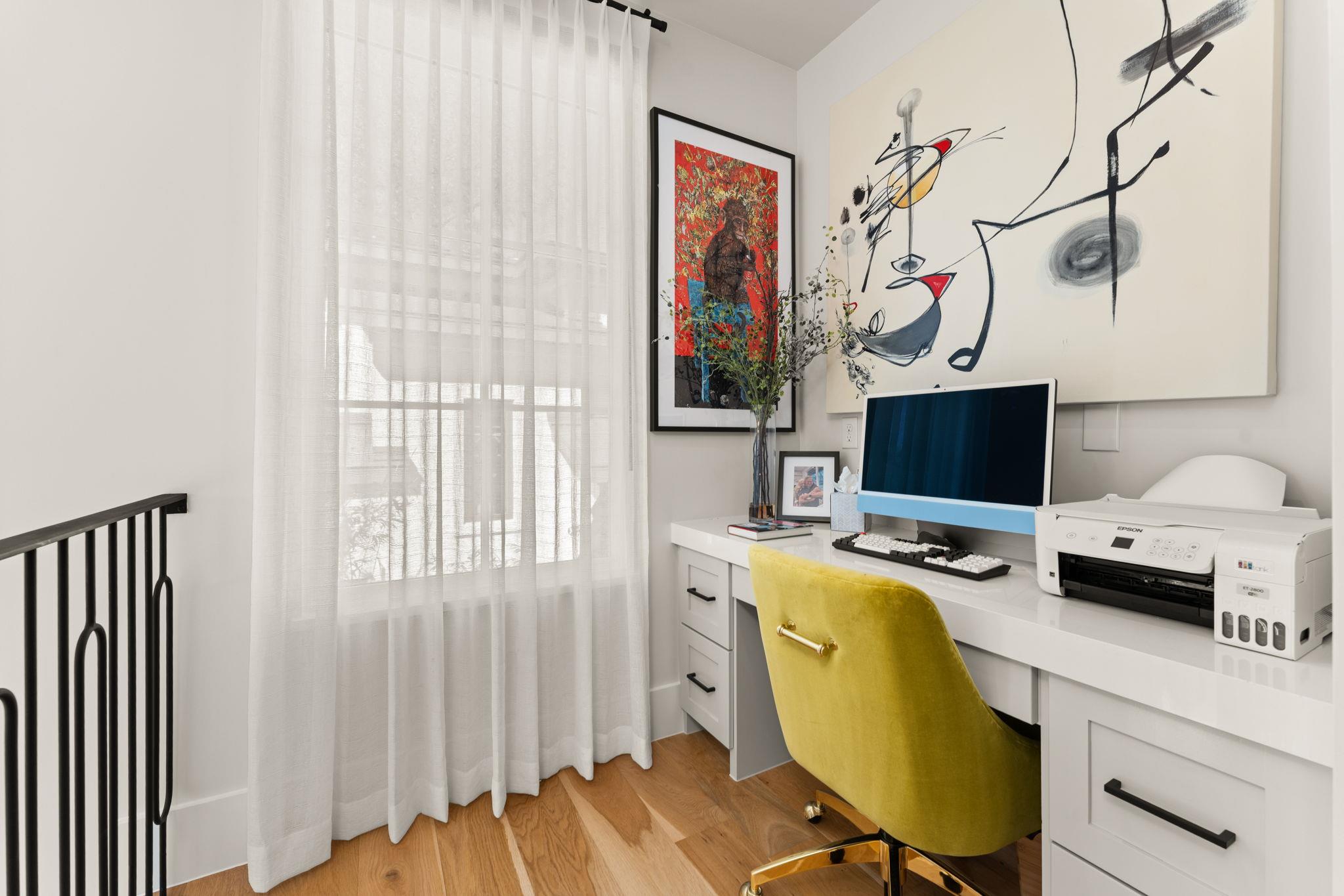 2203 Greenlee Dr, Austin, TX 78703