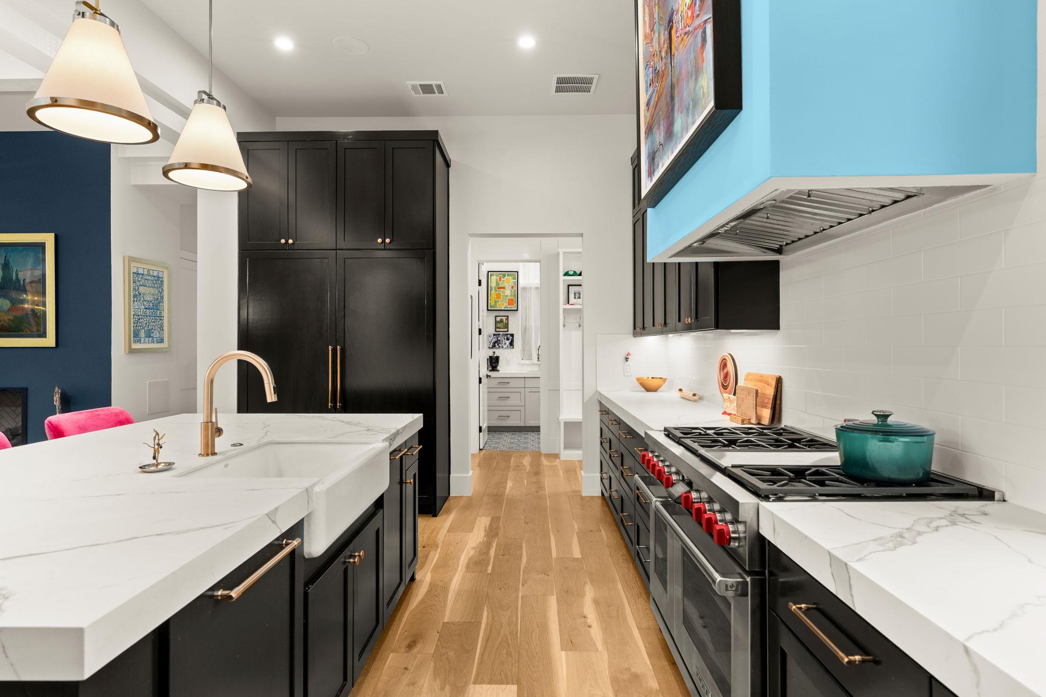 2203 Greenlee Dr, Austin, TX 78703