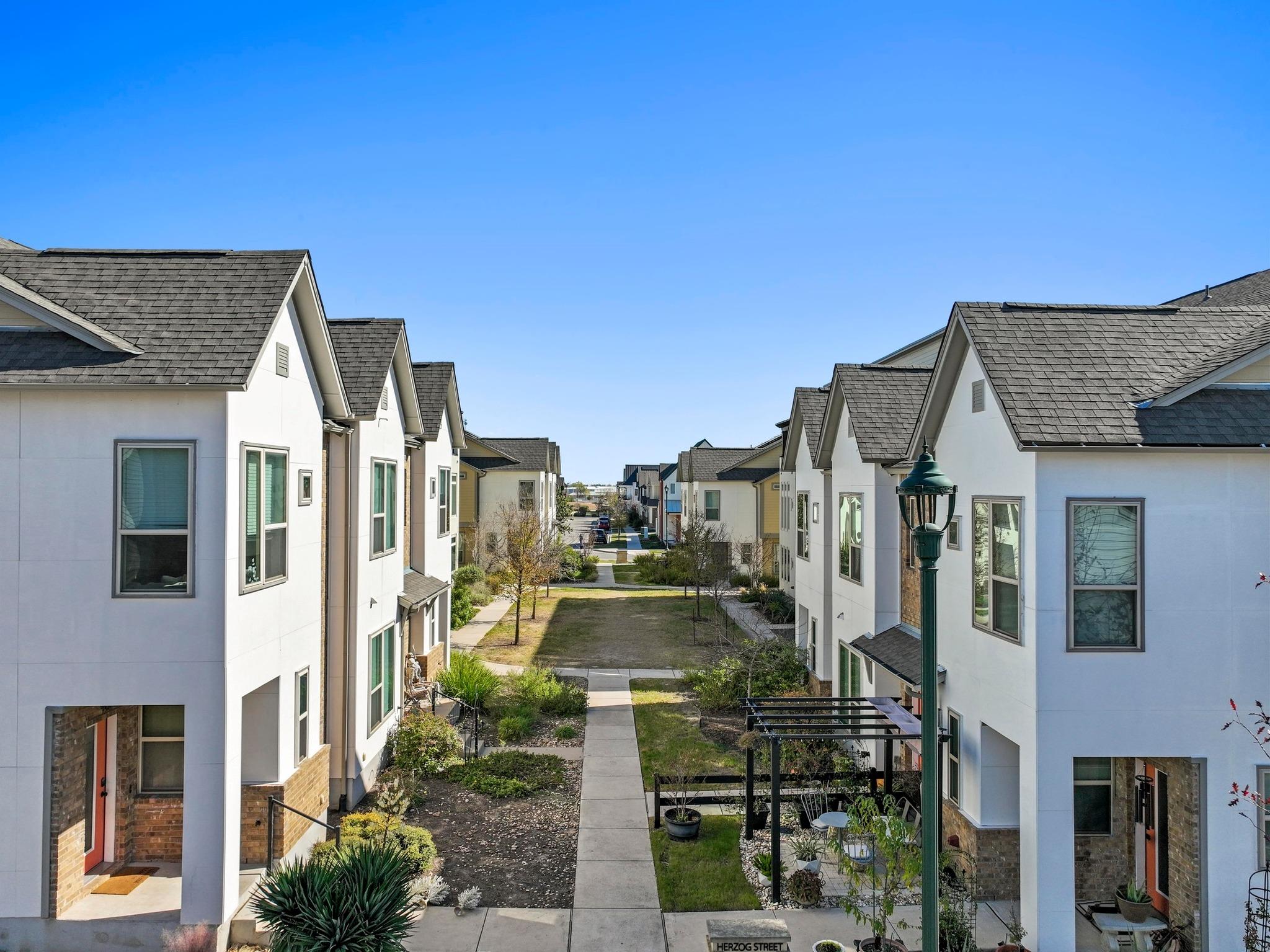 4617 Herzog St, Austin, TX 78723