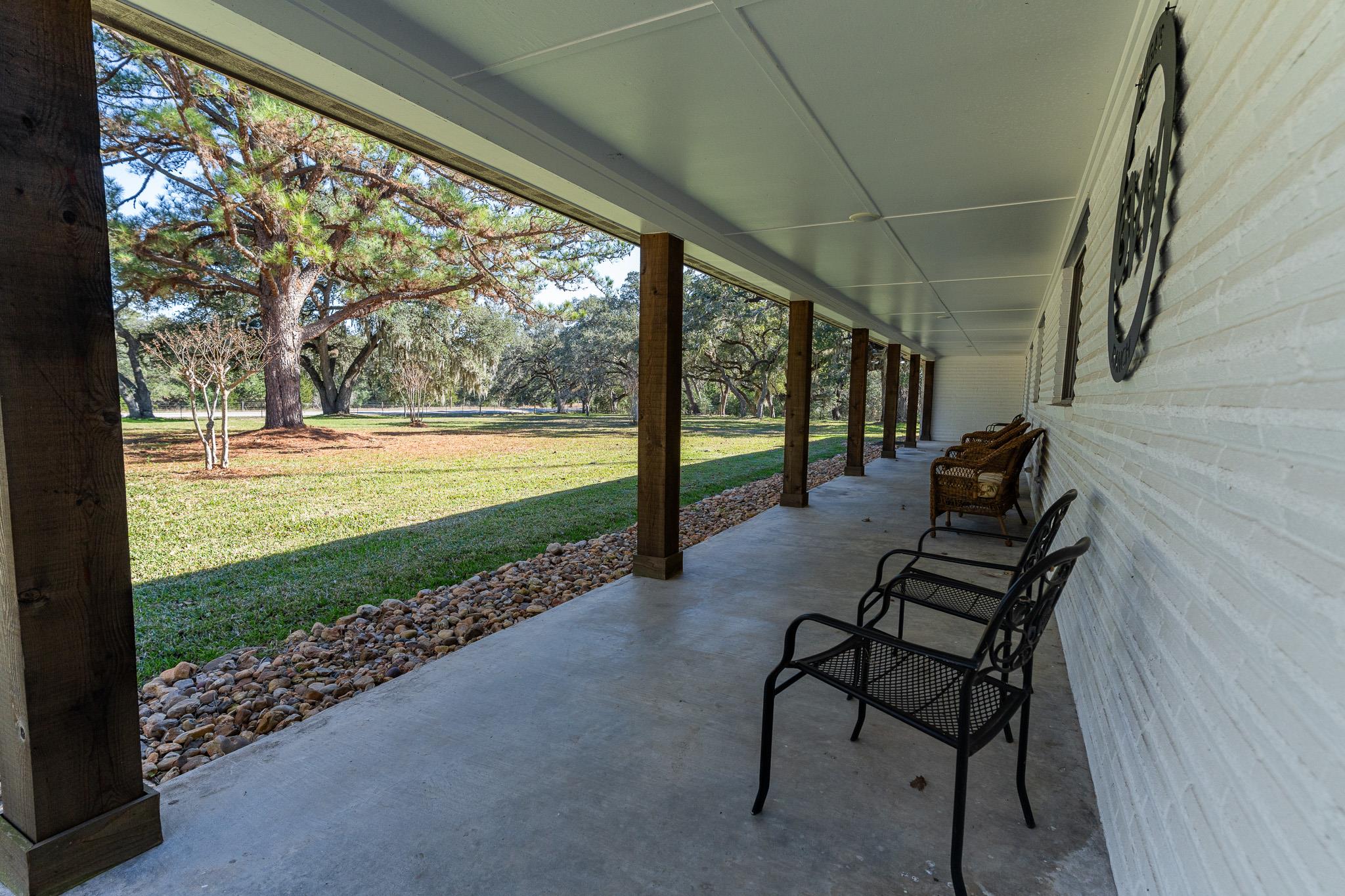 12570 FM 530, Hallettsville, TX 77964