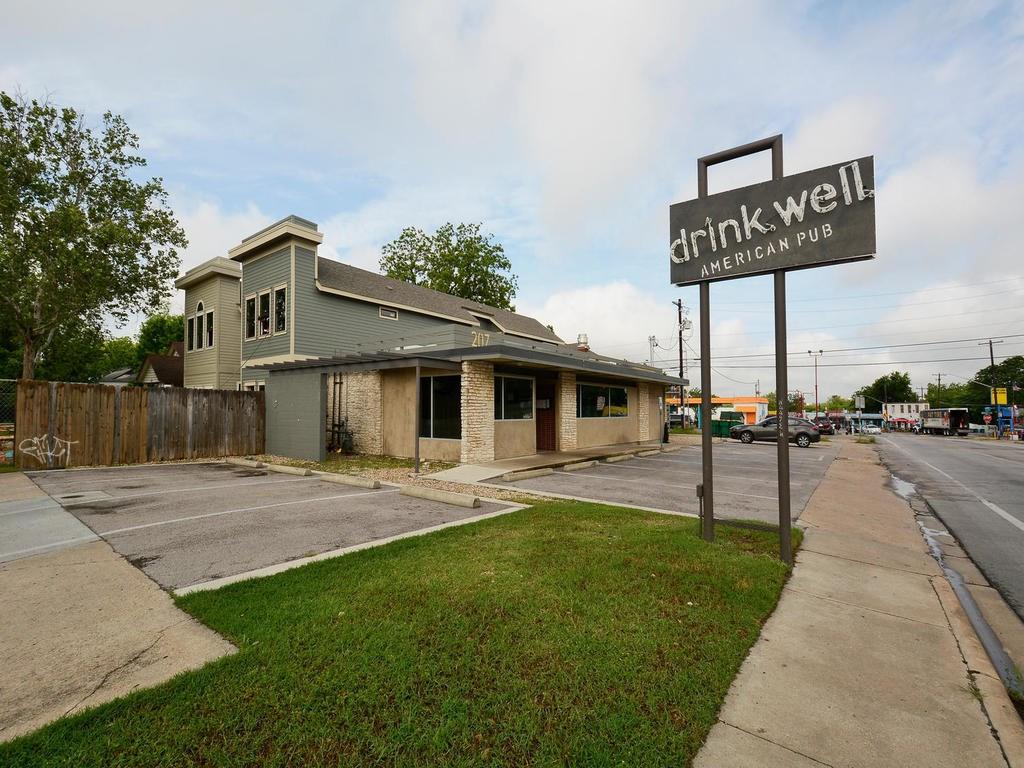 4906 Duval St # A, Austin, TX 78751