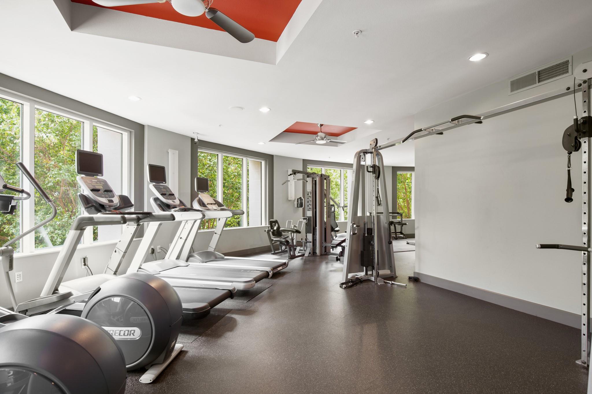 54 Rainey St # 518, Austin, TX 78701