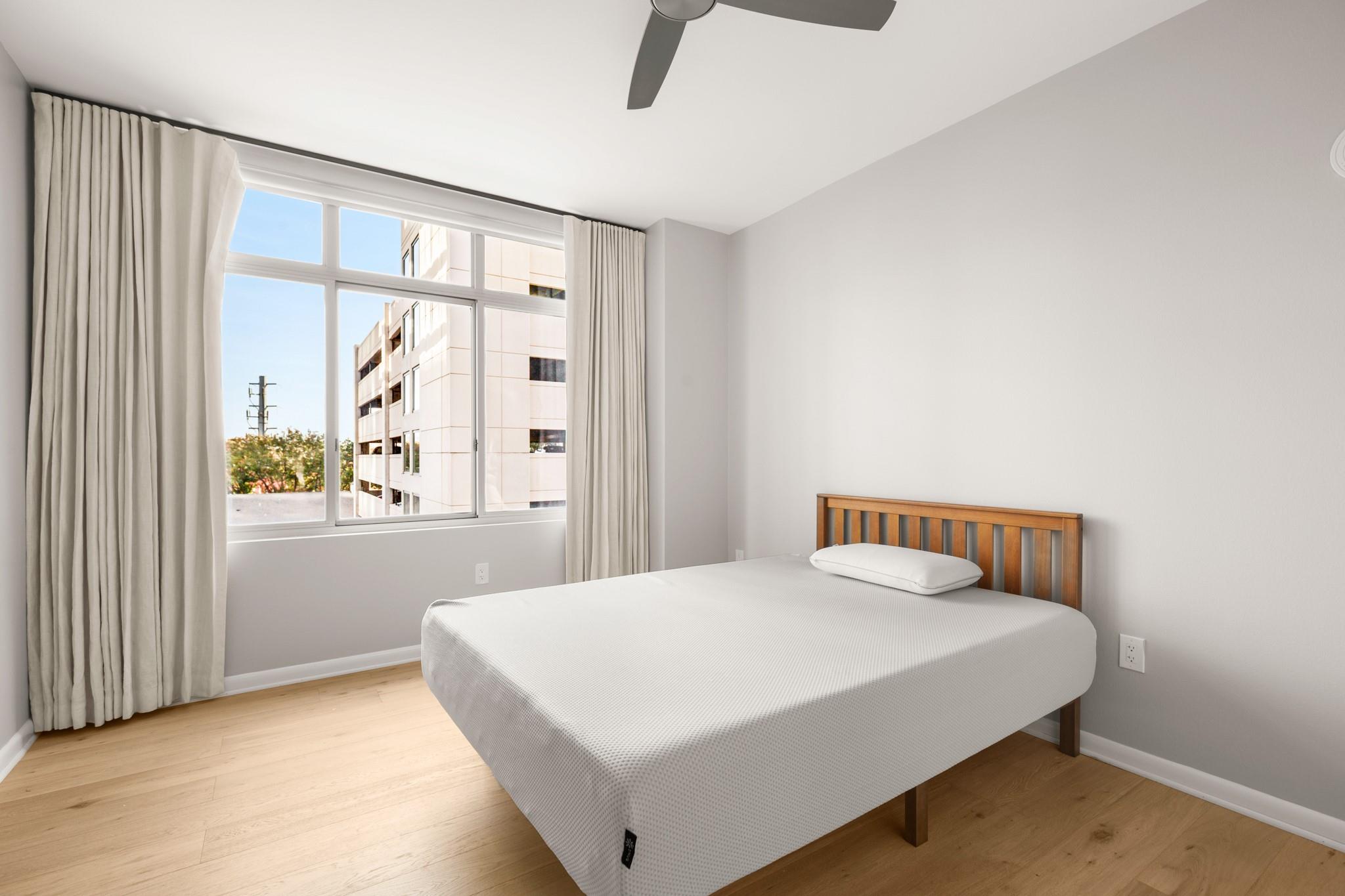 54 Rainey St # 518, Austin, TX 78701