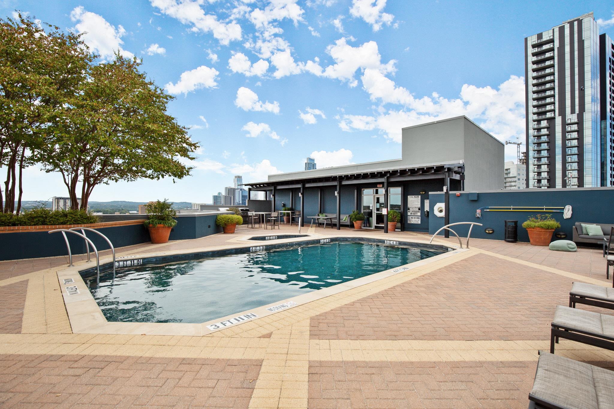 54 Rainey St # 518, Austin, TX 78701