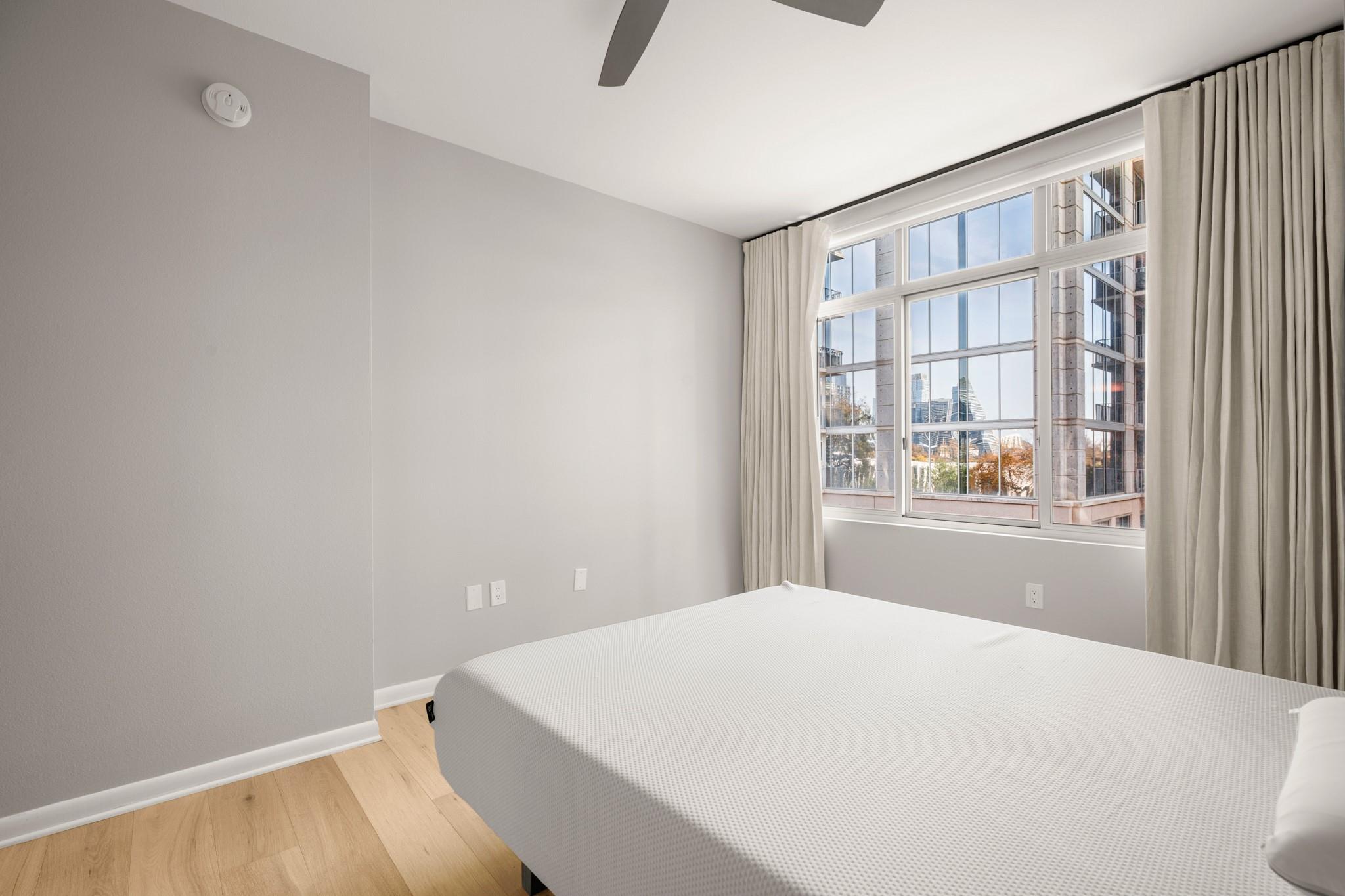 54 Rainey St # 518, Austin, TX 78701