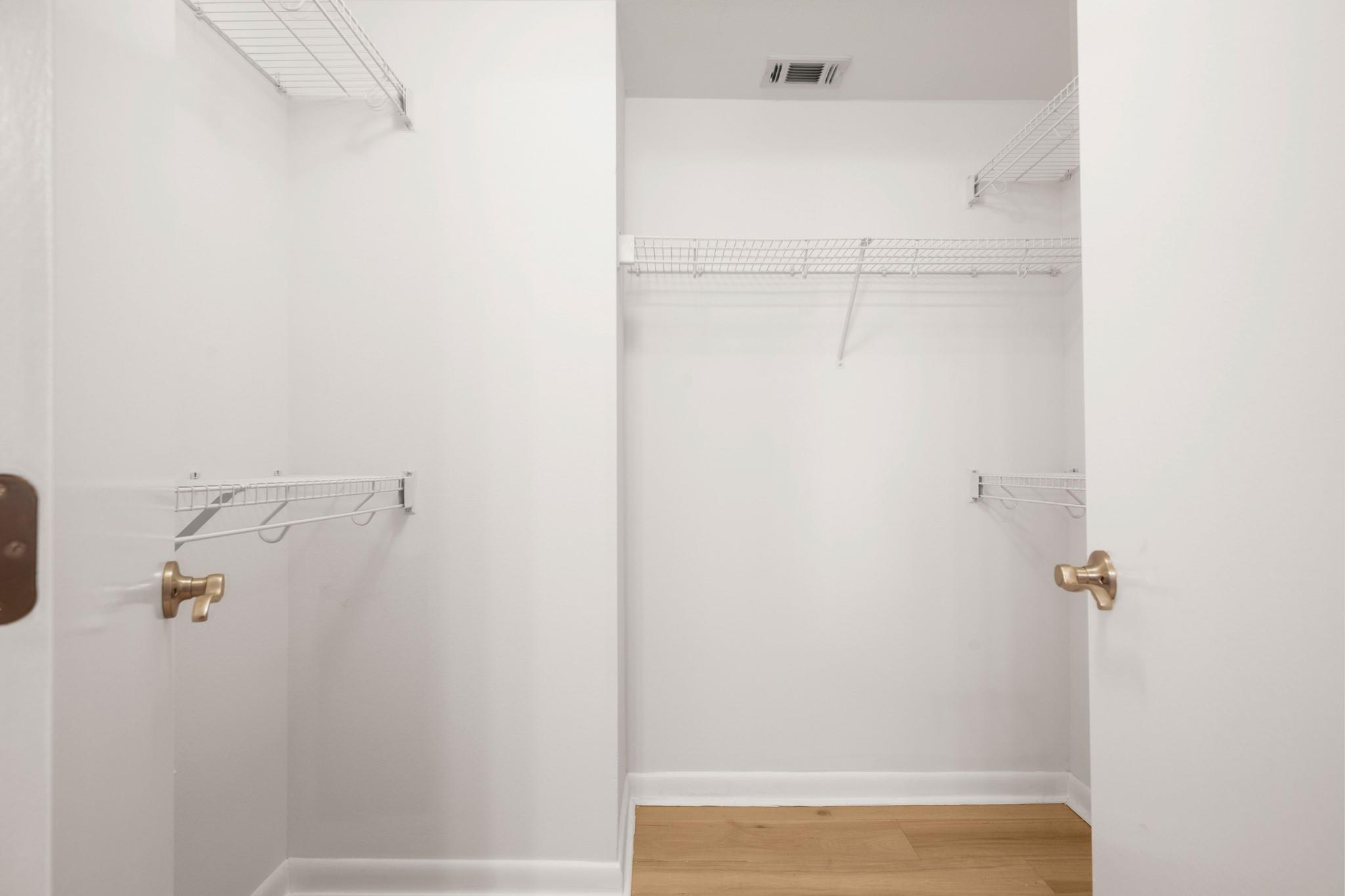 54 Rainey St # 518, Austin, TX 78701