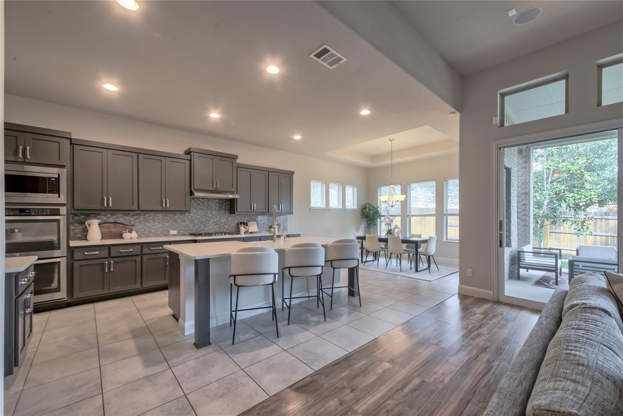 2433 Carretera Dr, Leander, TX 78641