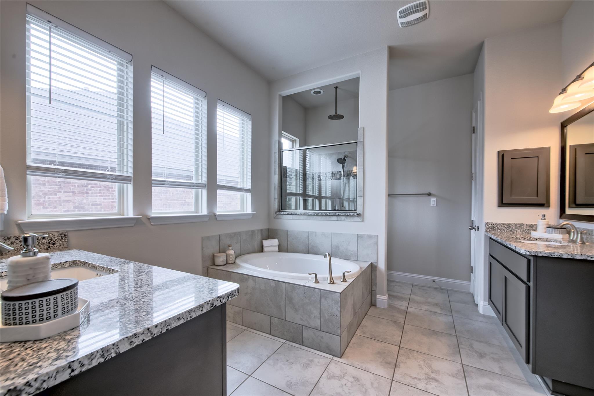 2433 Carretera Dr, Leander, TX 78641