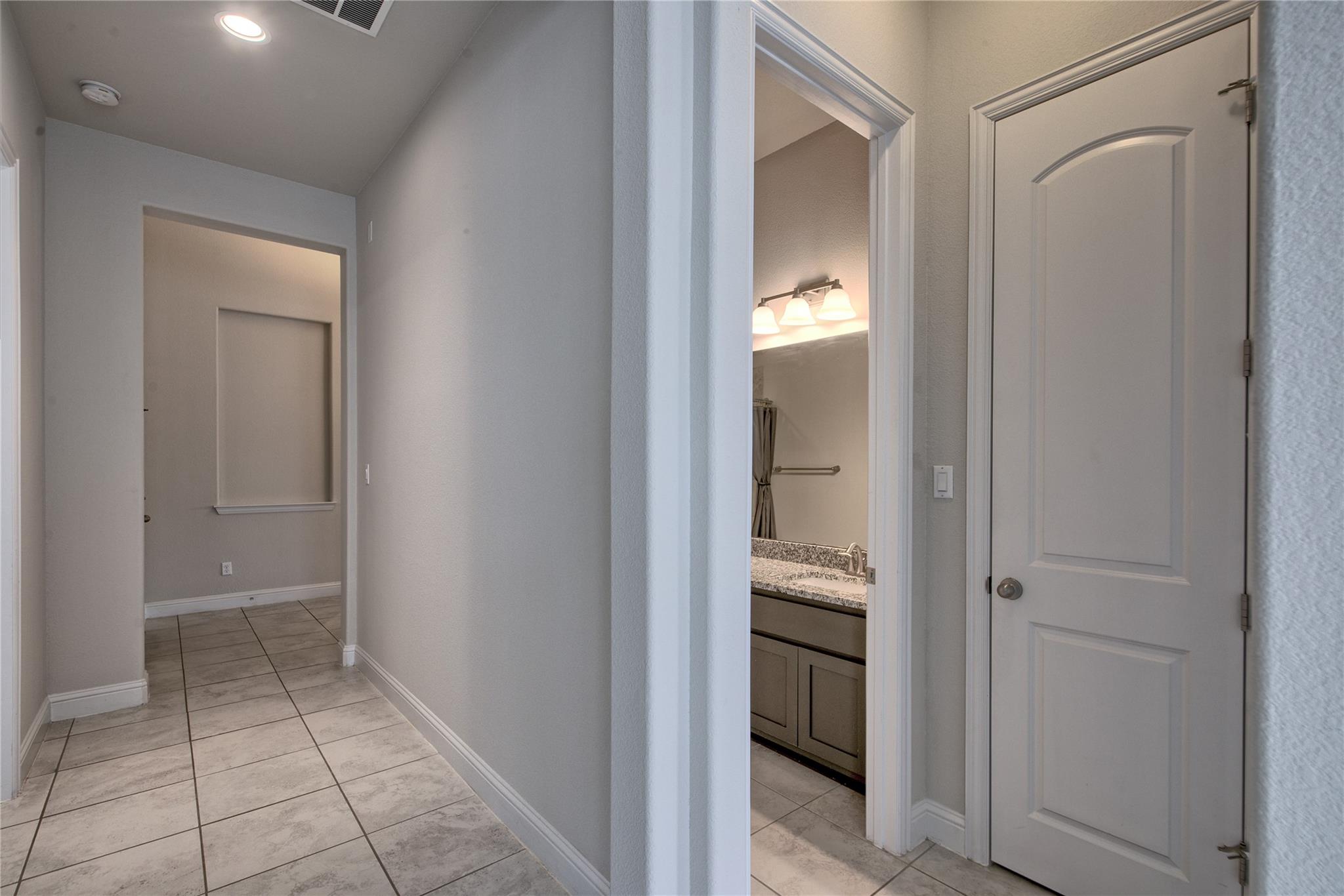 2433 Carretera Dr, Leander, TX 78641