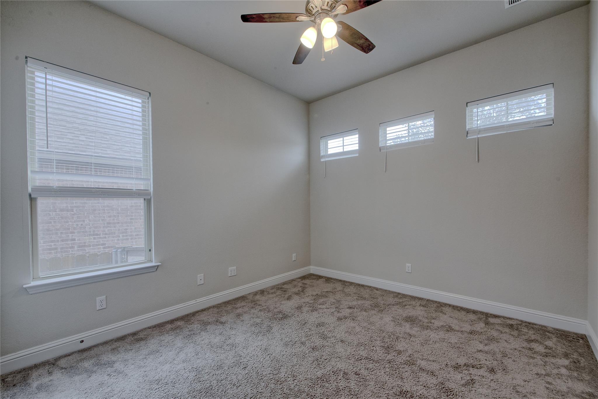 2433 Carretera Dr, Leander, TX 78641