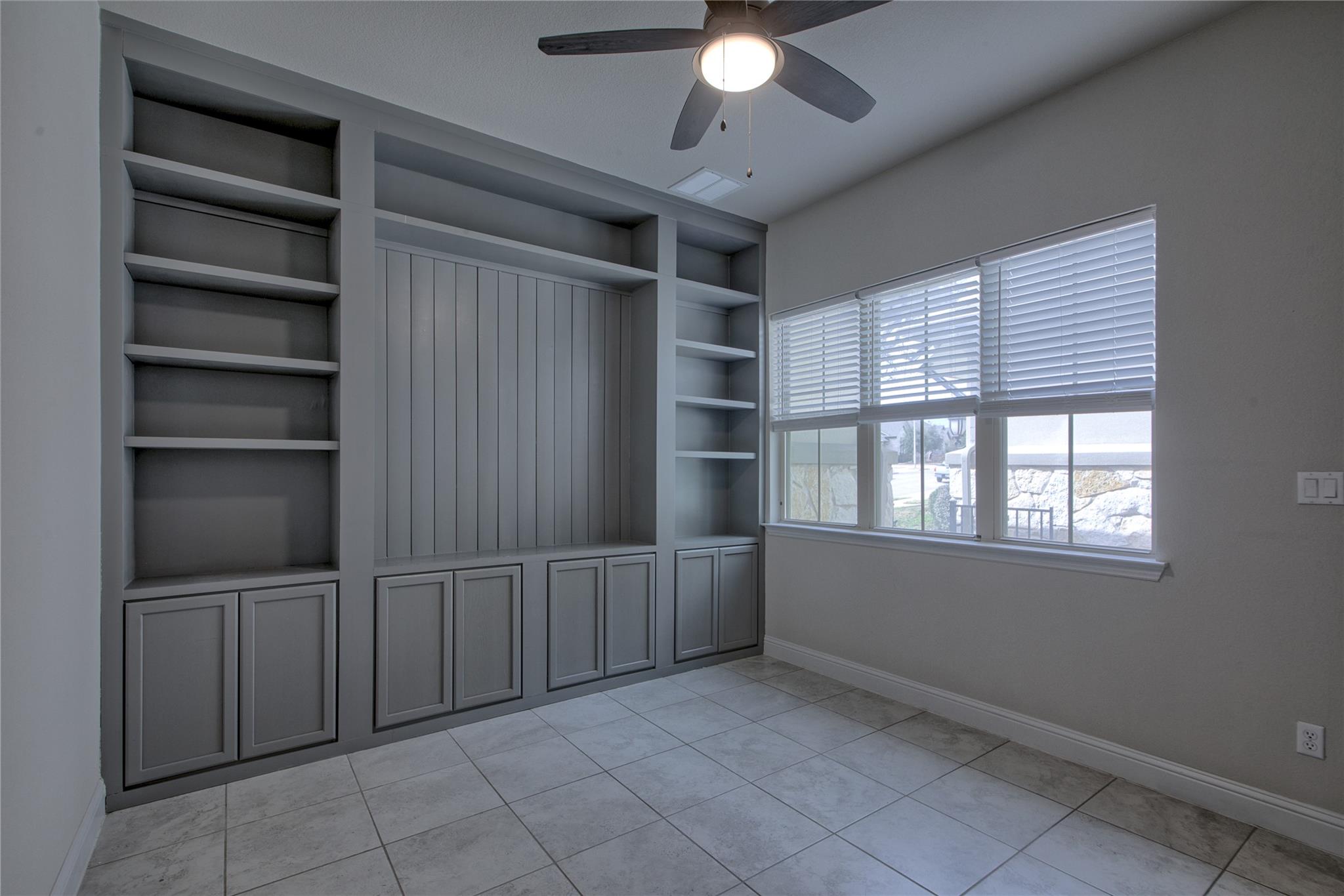 2433 Carretera Dr, Leander, TX 78641