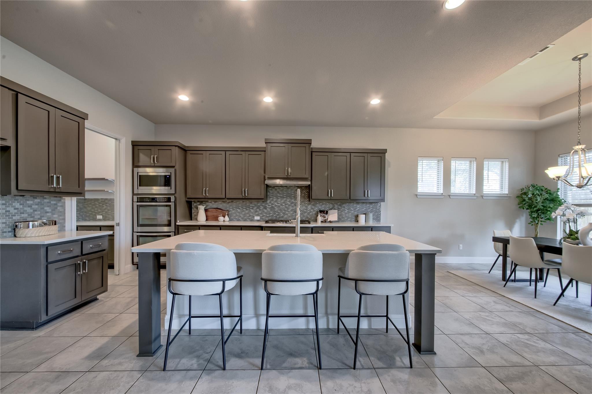 2433 Carretera Dr, Leander, TX 78641