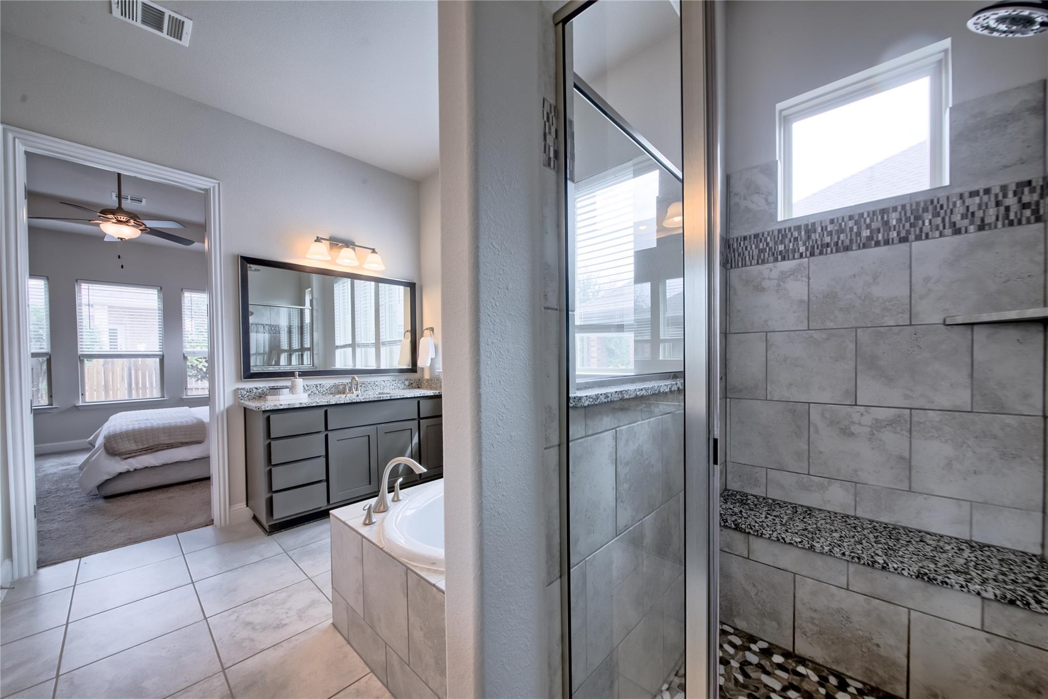 2433 Carretera Dr, Leander, TX 78641