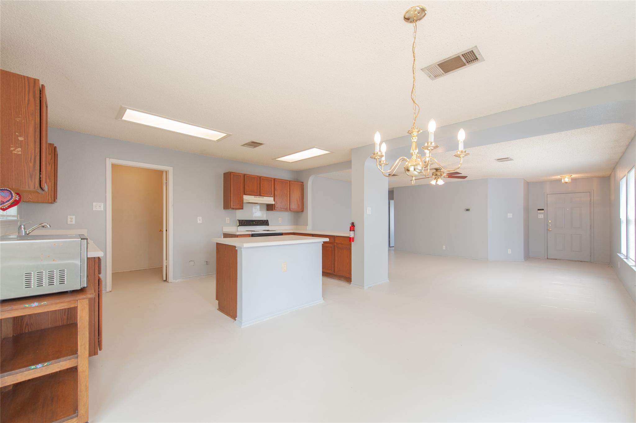 2813 Adelen Ln, Round Rock, TX 78664