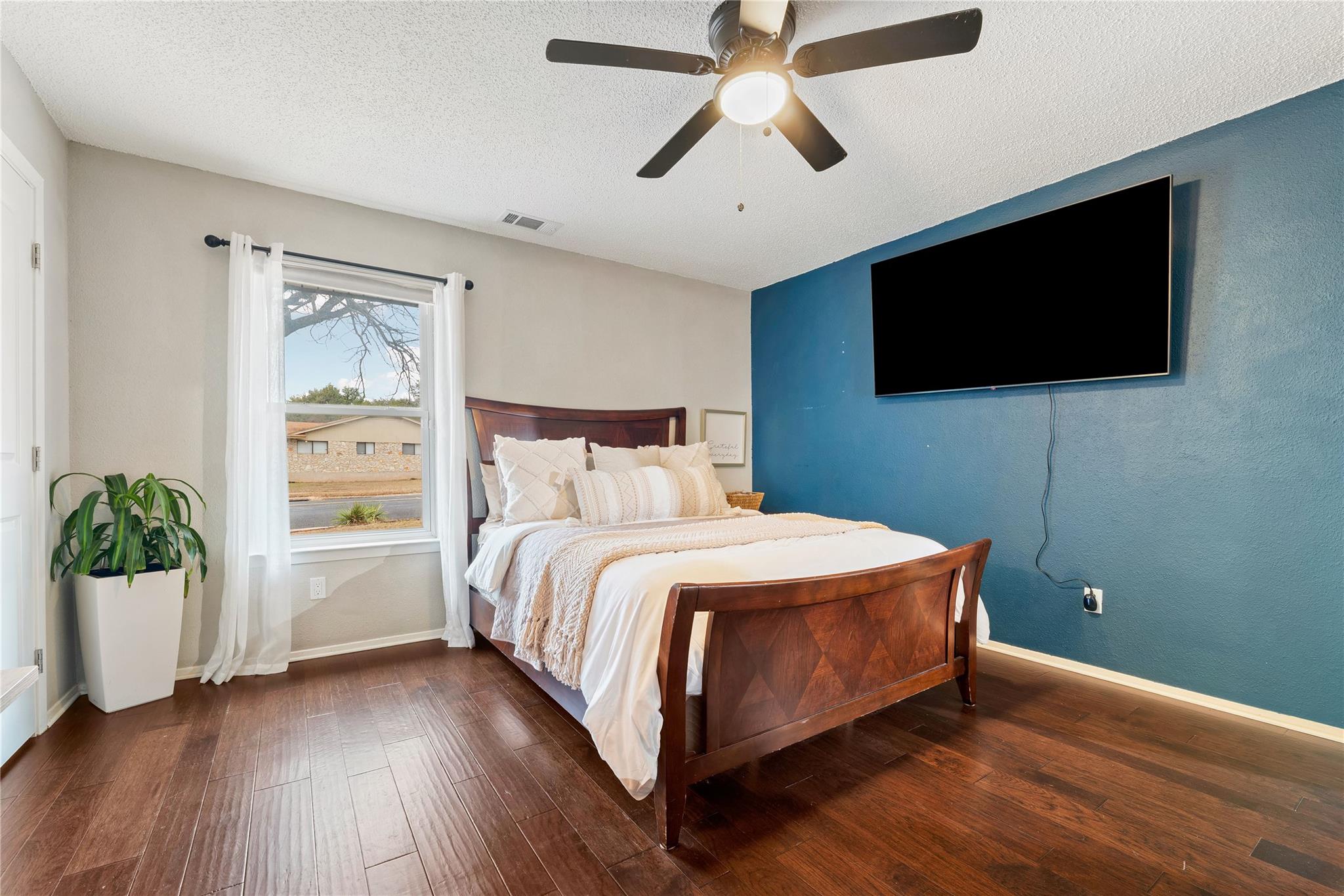 11501 Oak Knoll Dr, Austin, TX 78759