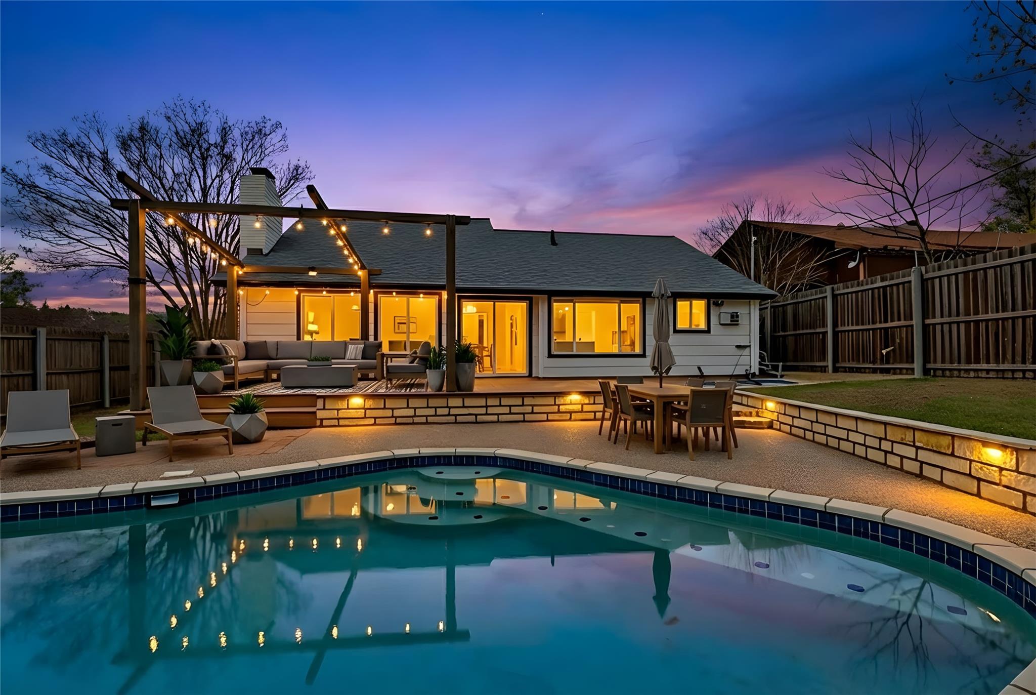 11501 Oak Knoll Dr, Austin, TX 78759