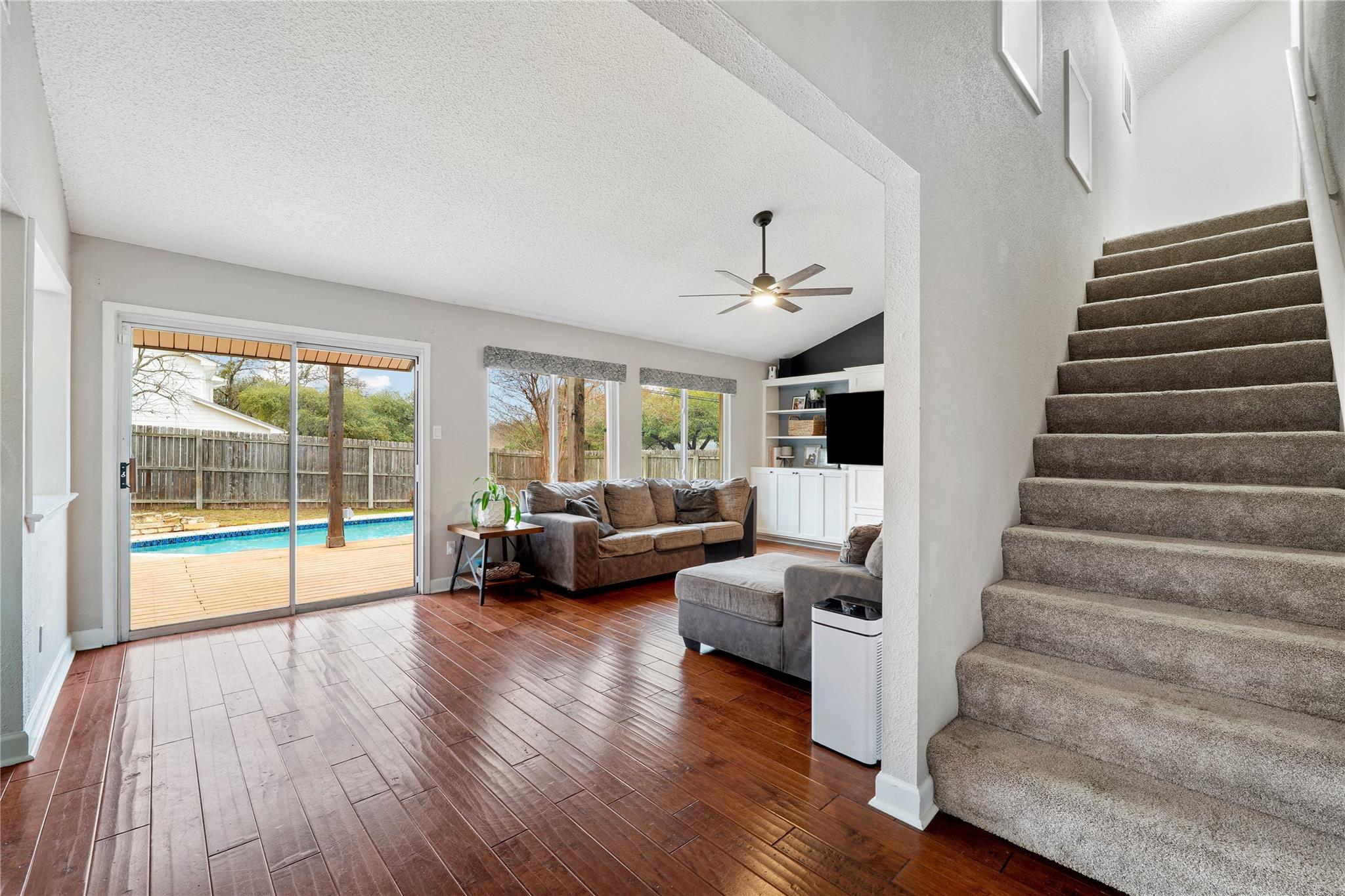 11501 Oak Knoll Dr, Austin, TX 78759