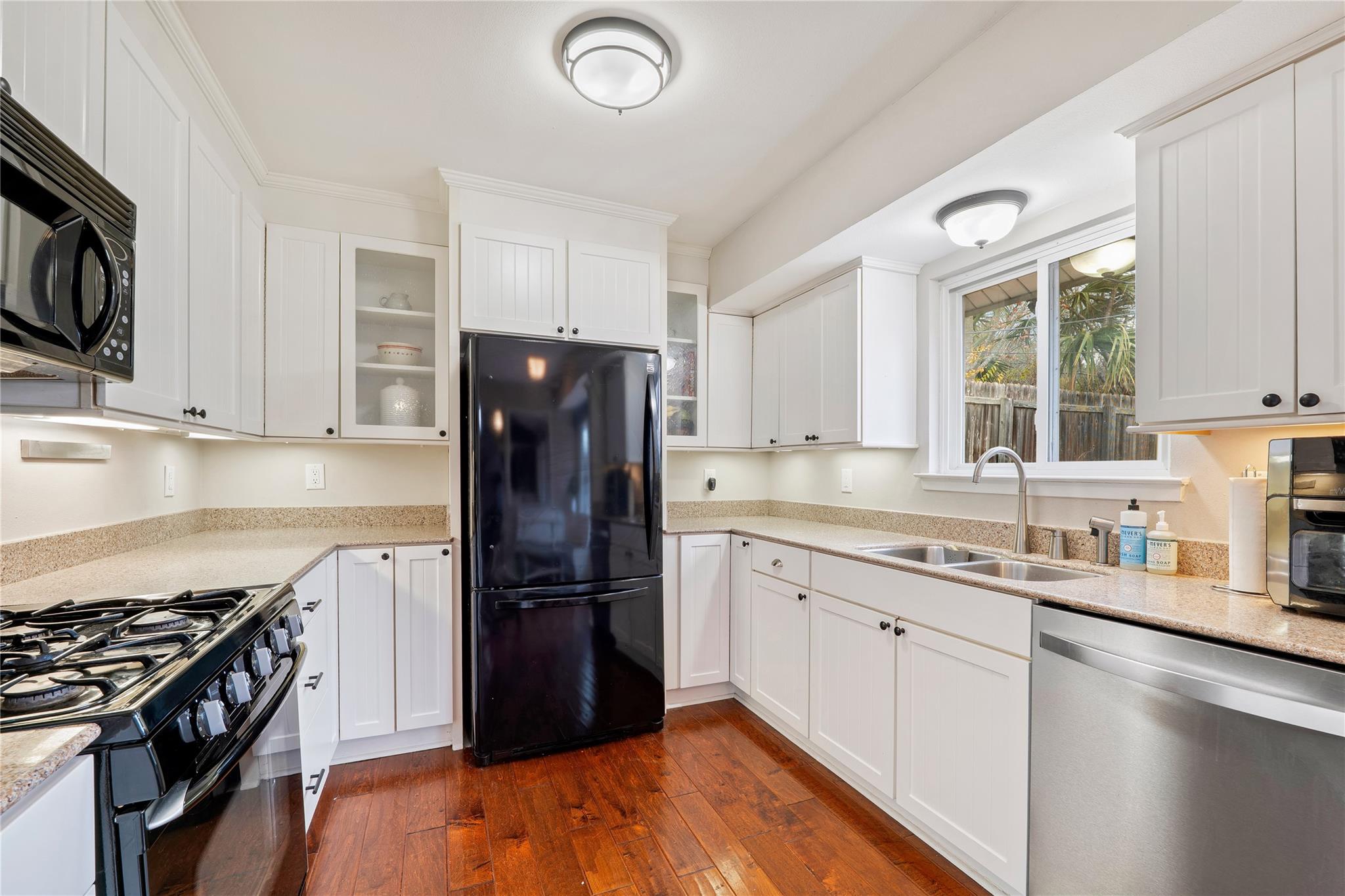 11501 Oak Knoll Dr, Austin, TX 78759