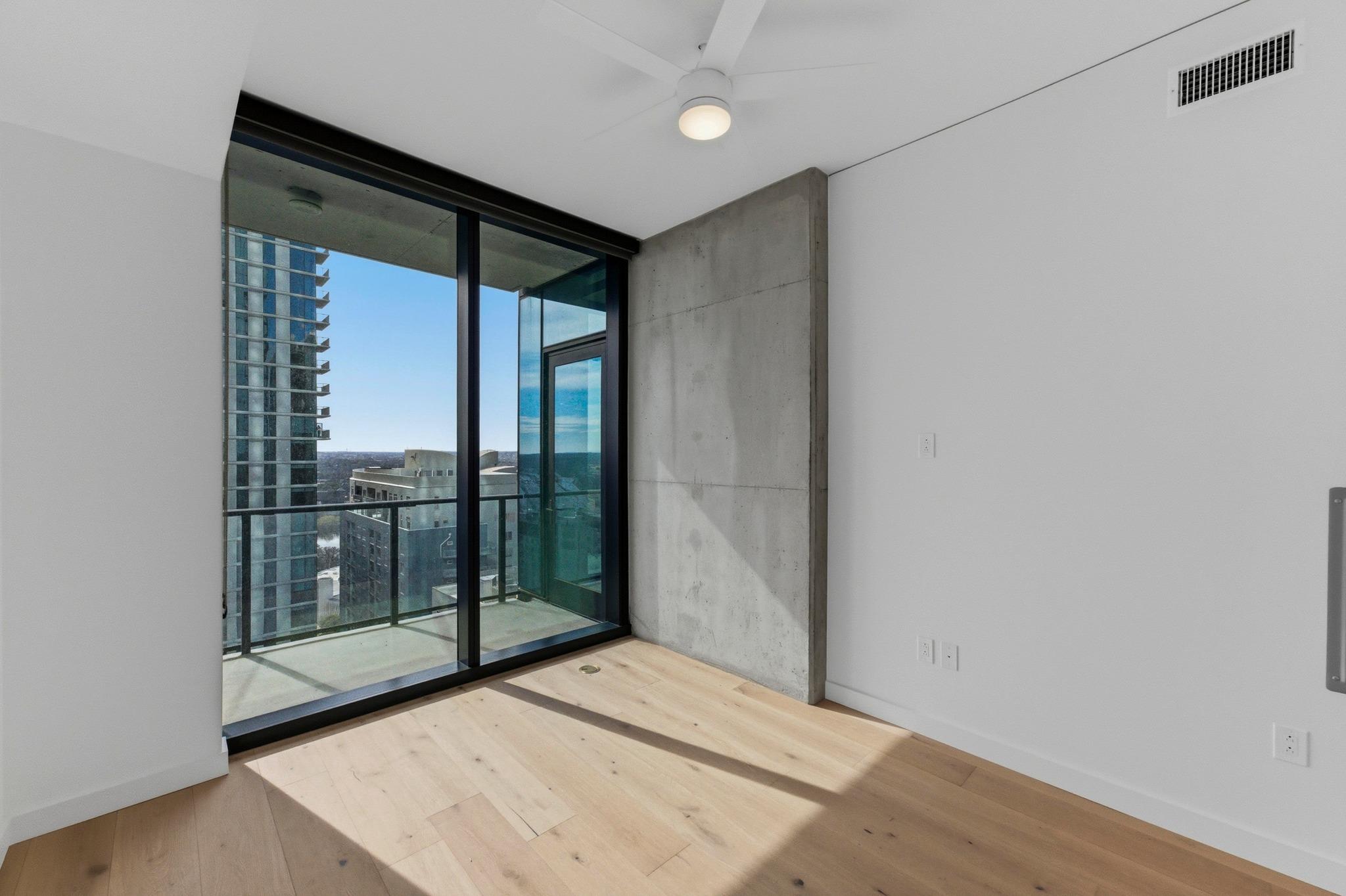 610 Davis St # 2204, Austin, TX 78701