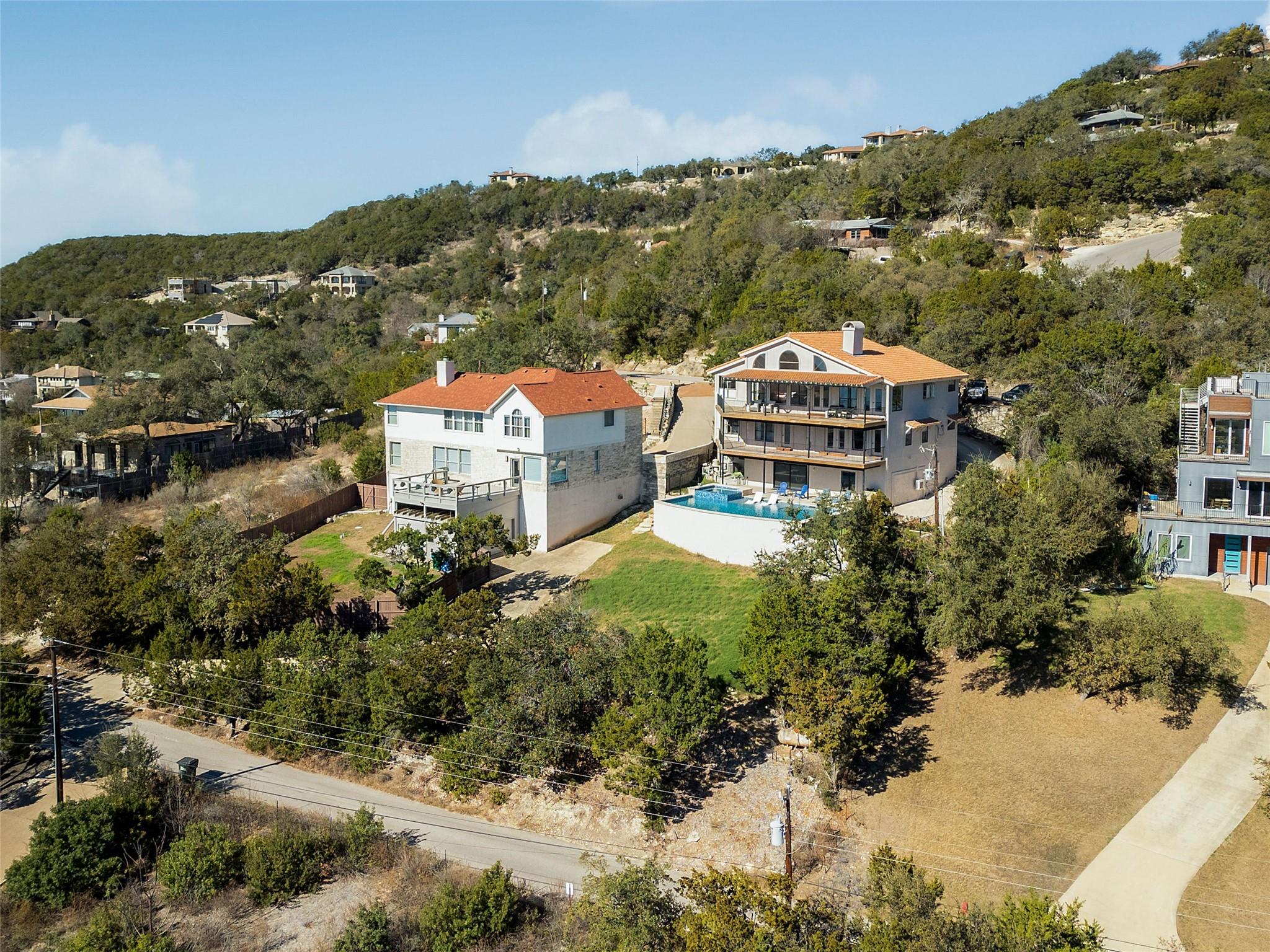 13805 Skyline Dr, Austin, TX 78732