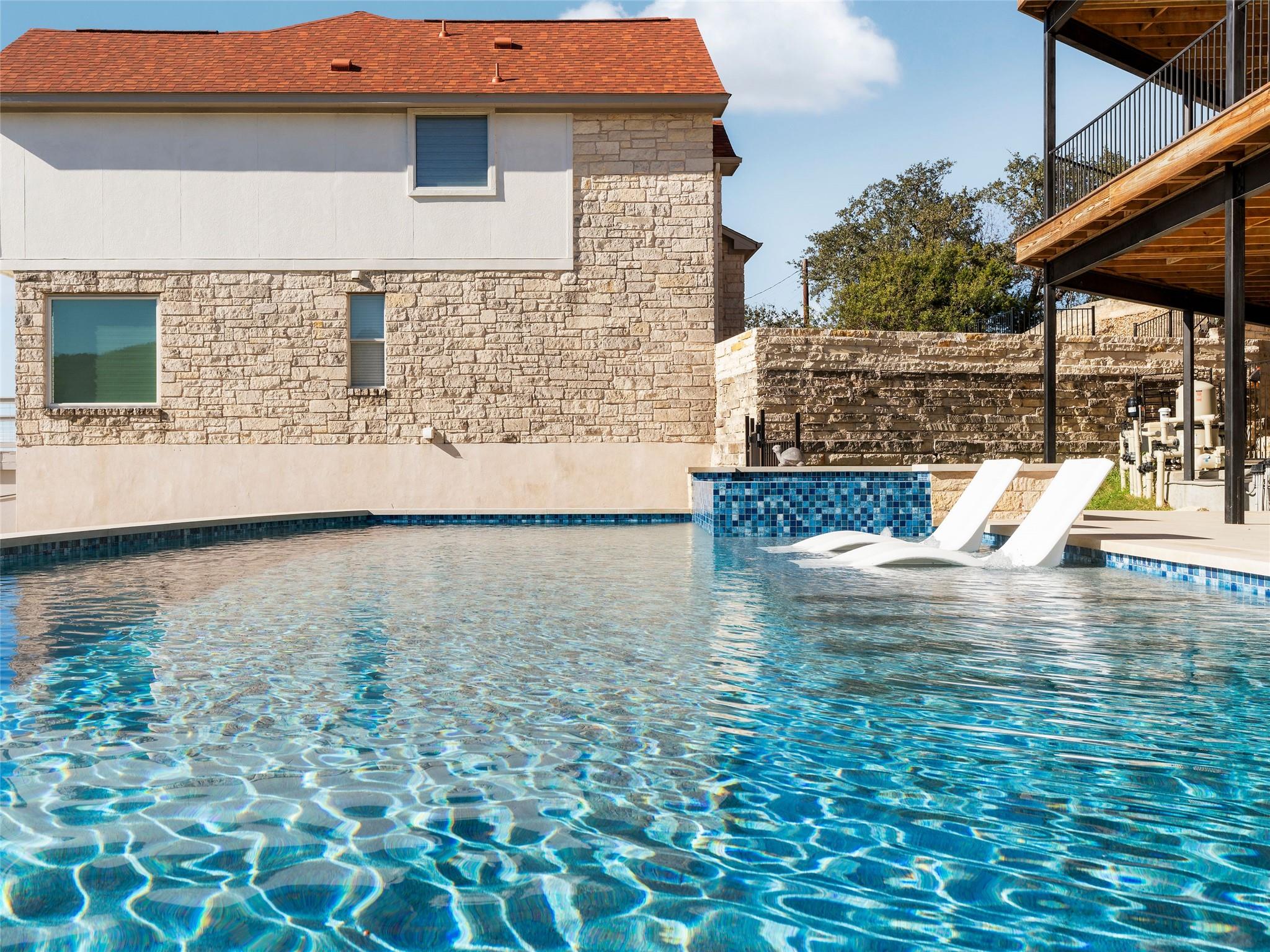 13805 Skyline Dr, Austin, TX 78732