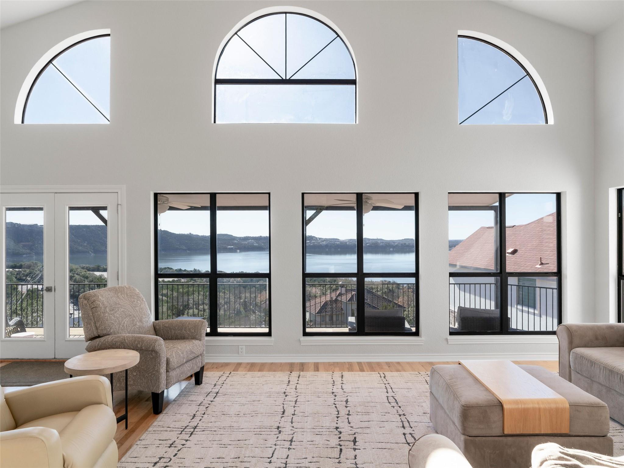 13805 Skyline Dr, Austin, TX 78732