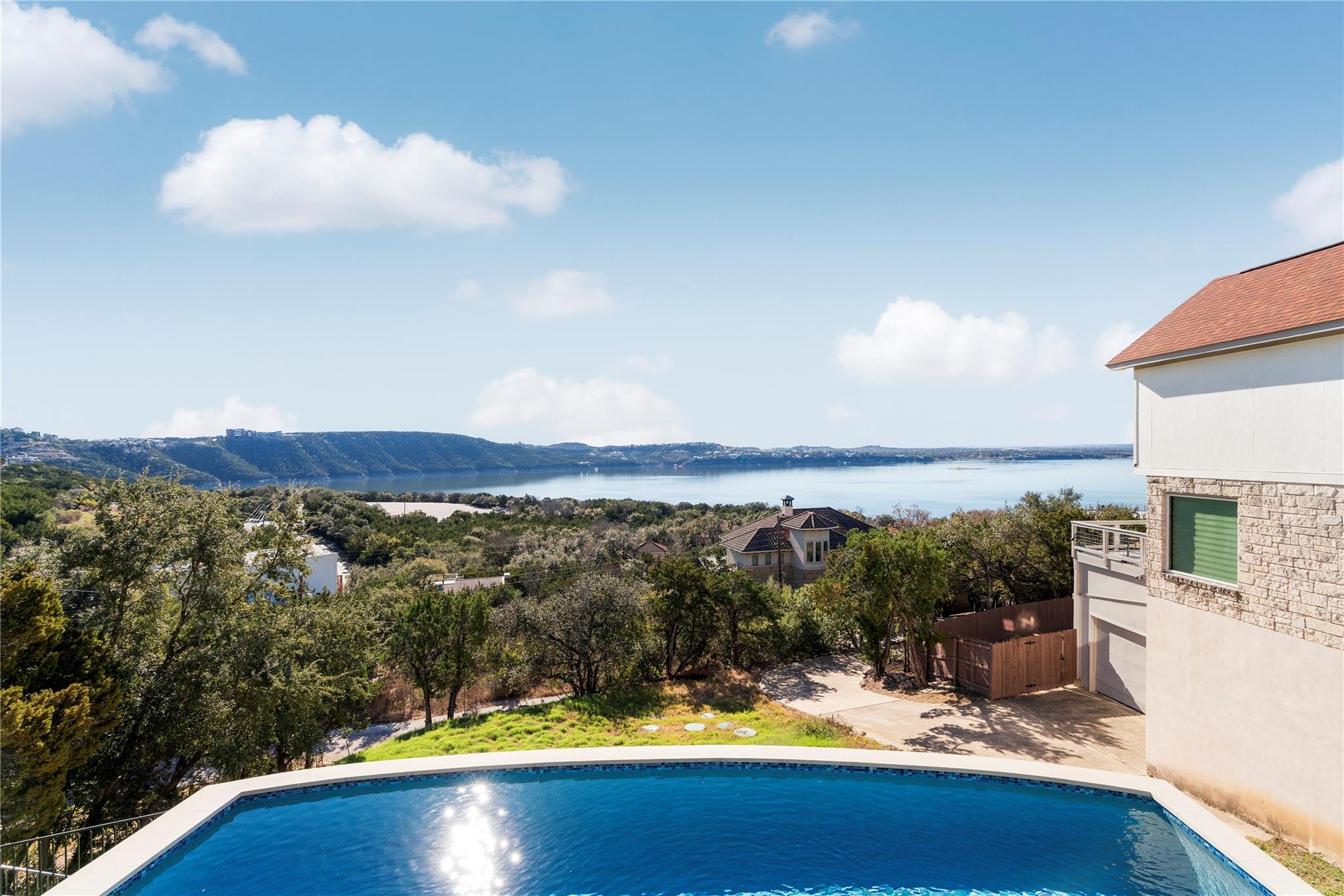 13805 Skyline Dr, Austin, TX 78732