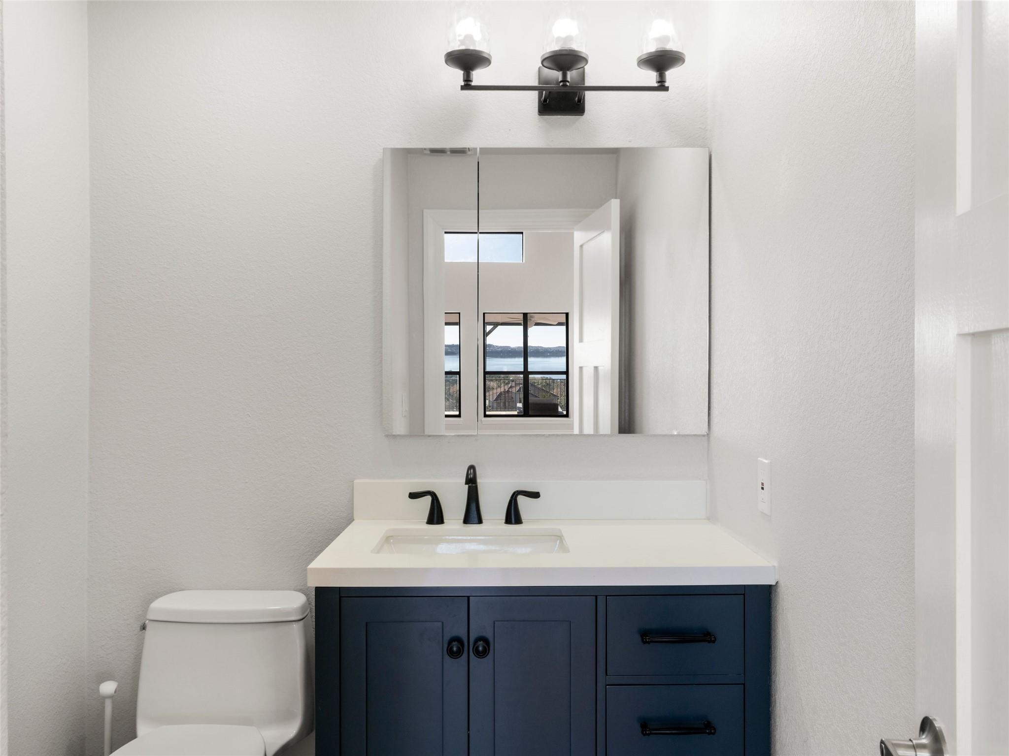 13805 Skyline Dr, Austin, TX 78732