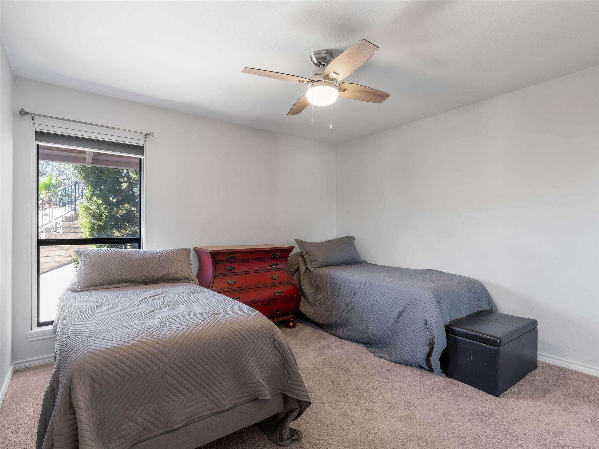 13805 Skyline Dr, Austin, TX 78732