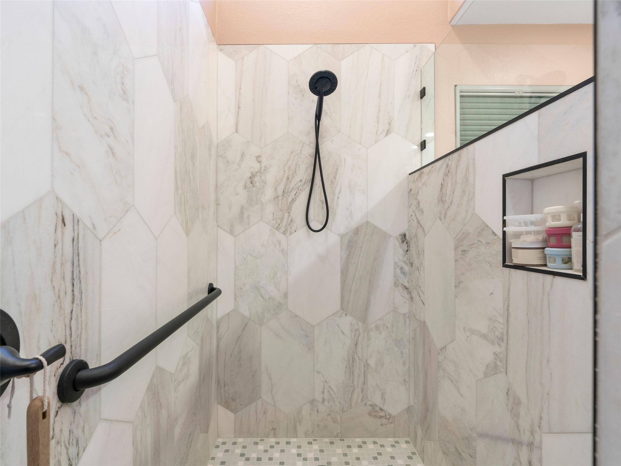 13805 Skyline Dr, Austin, TX 78732