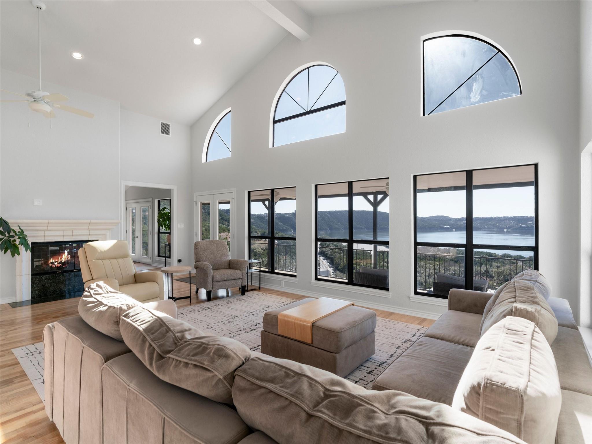 13805 Skyline Dr, Austin, TX 78732