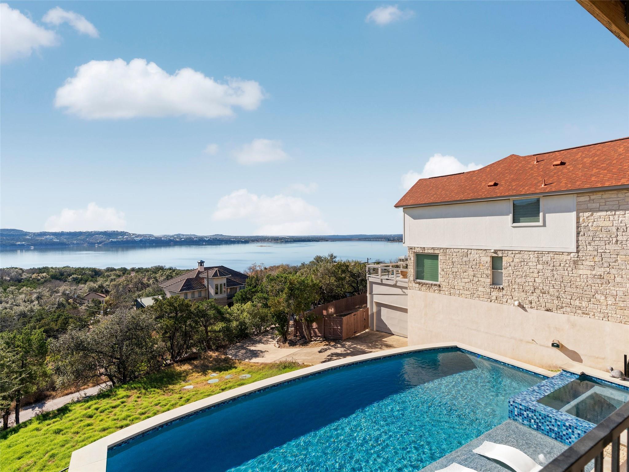 13805 Skyline Dr, Austin, TX 78732