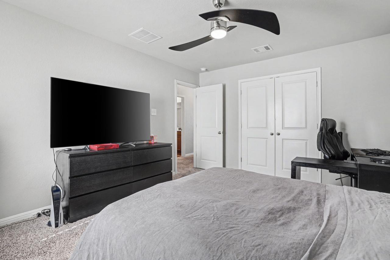 6700 Folsom Ave, Pflugerville, TX 78660