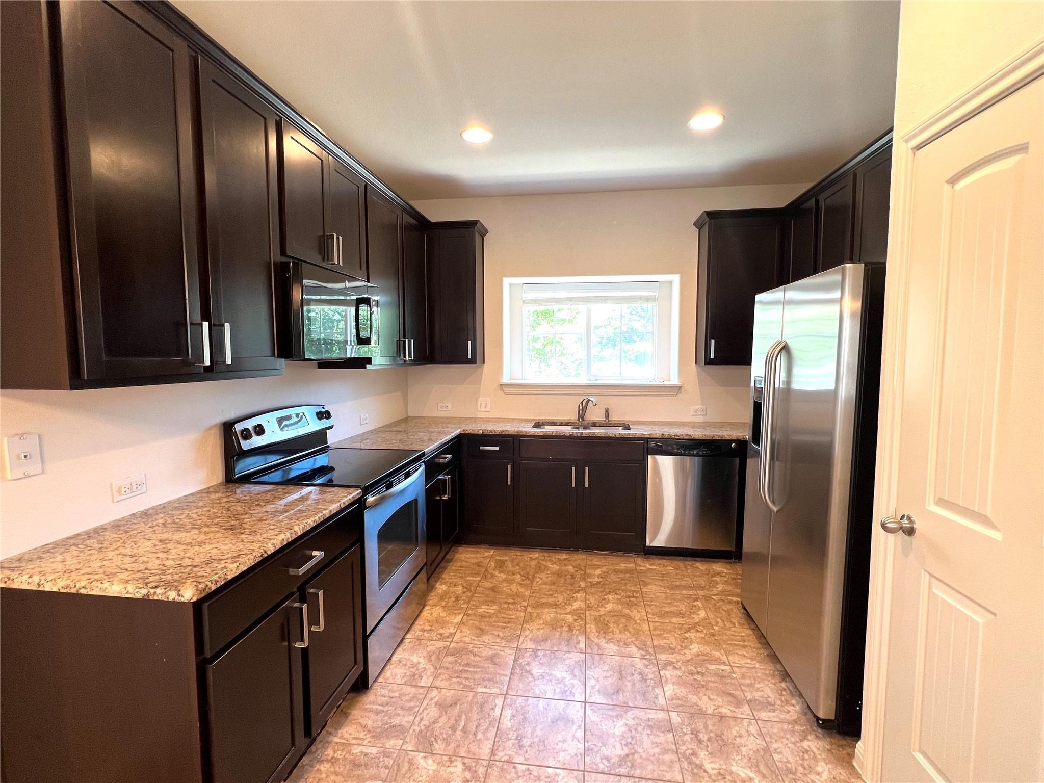 801 Alamo Plaza Dr, Cedar Park, TX 78613