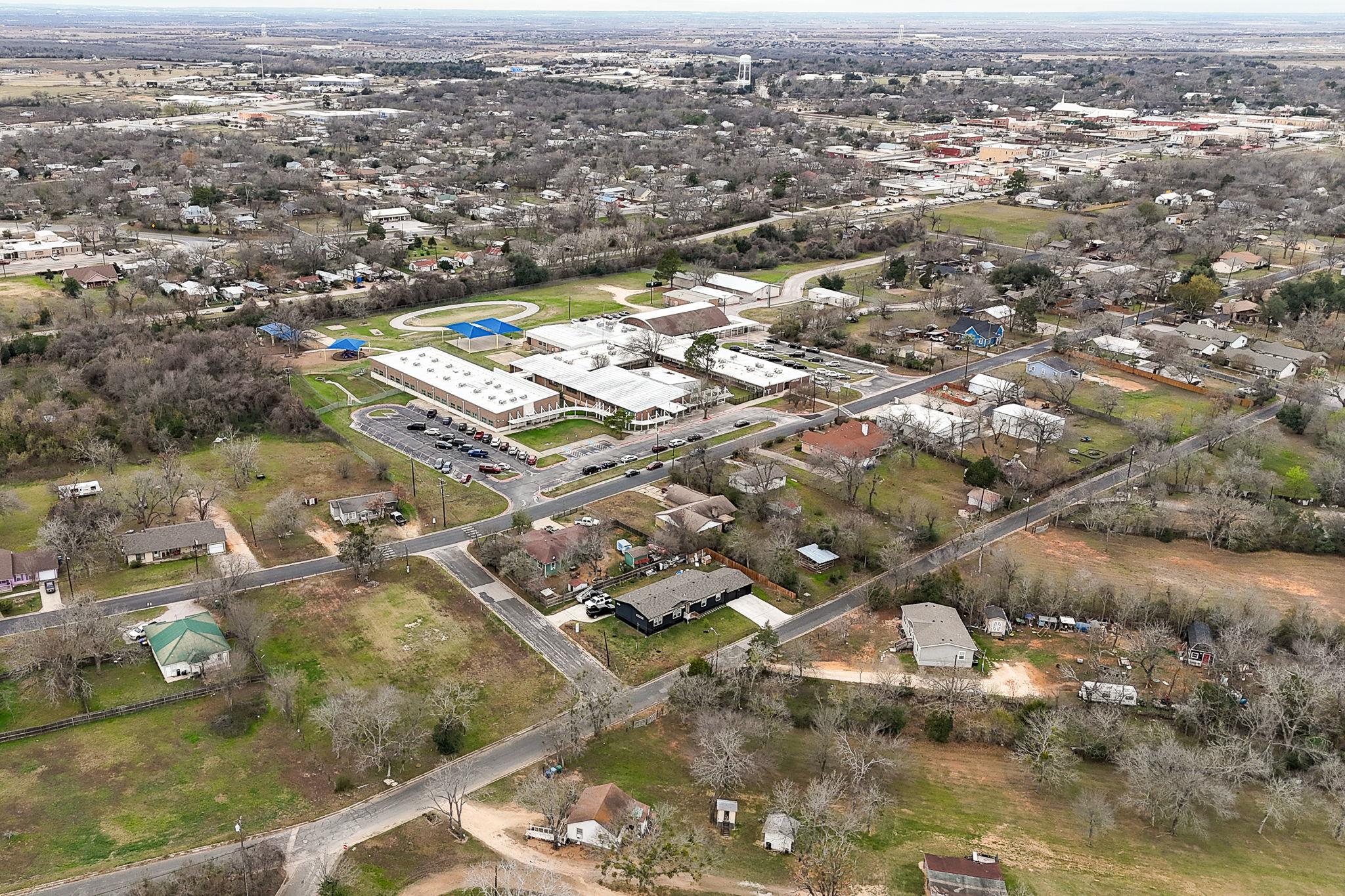 601 M L K Blvd, Elgin, TX 78621