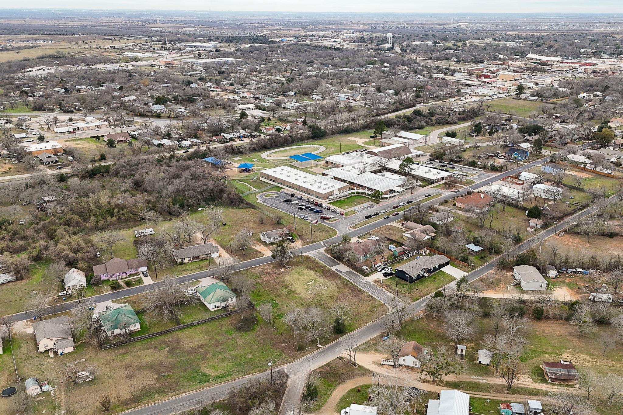 601 S Martin Luther King Blvd, Elgin, TX 78621