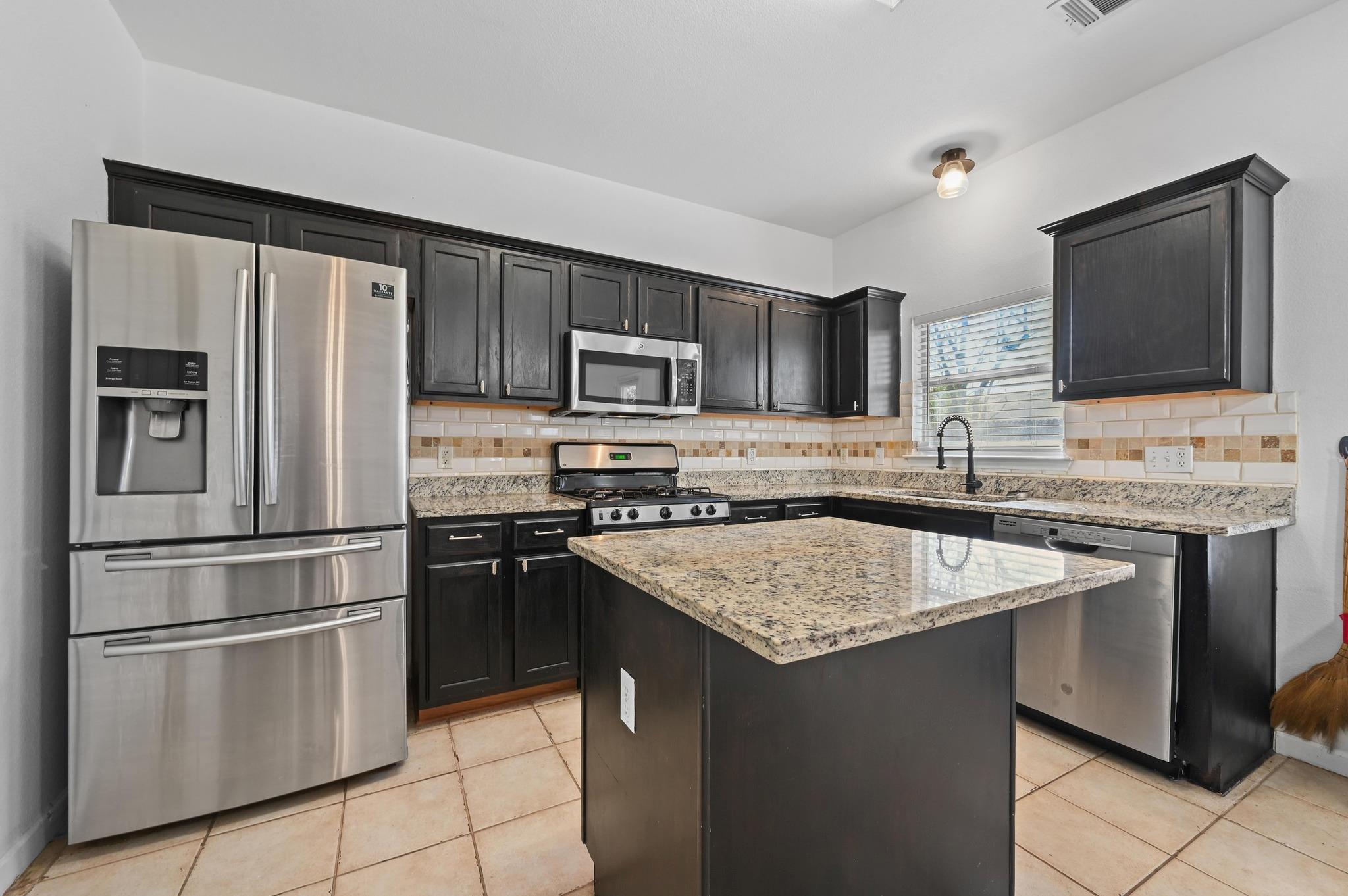 1451 Roxannes Run, Pflugerville, TX 78660